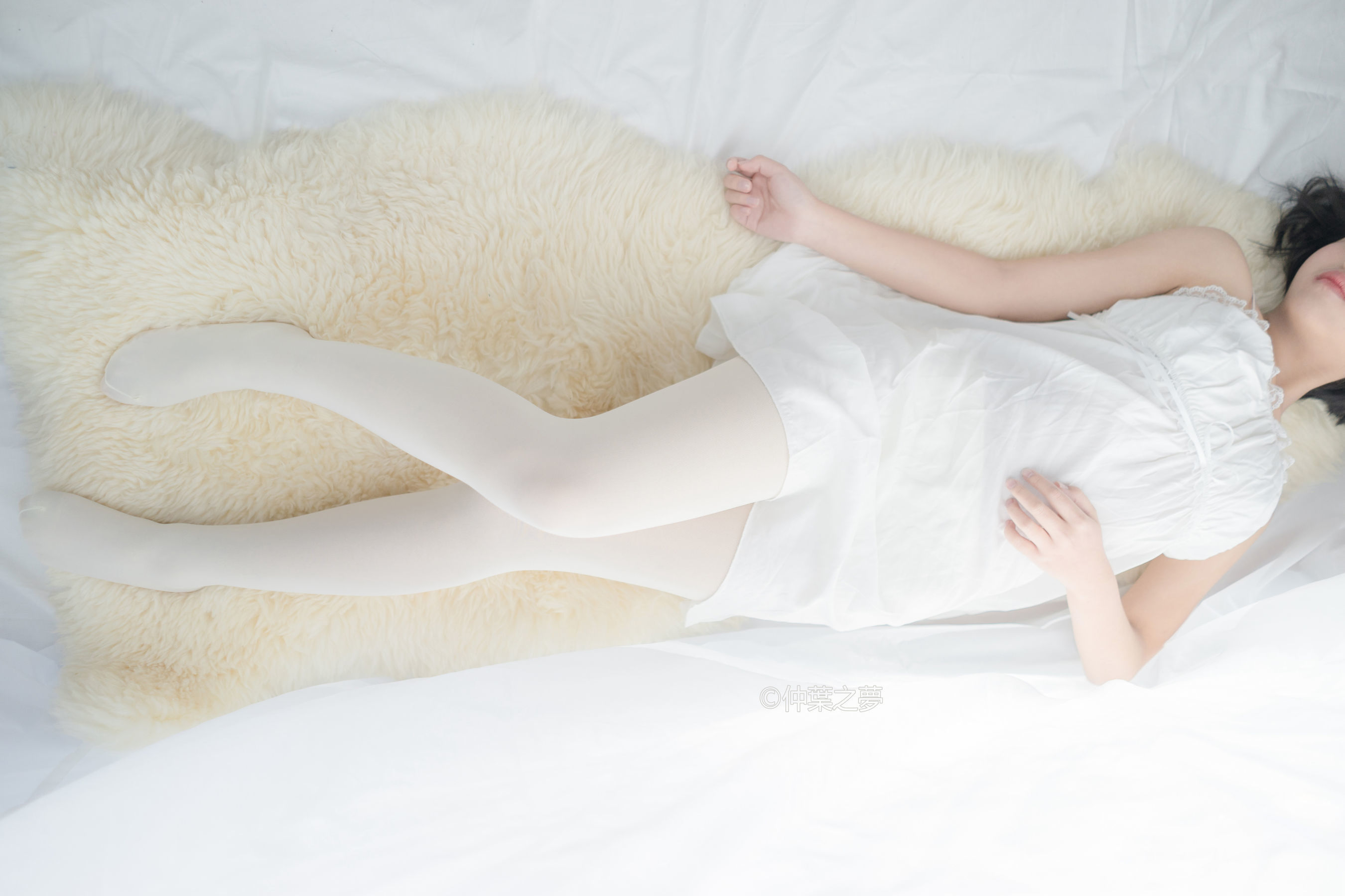 Grand.001  清纯白吊带裙-图37