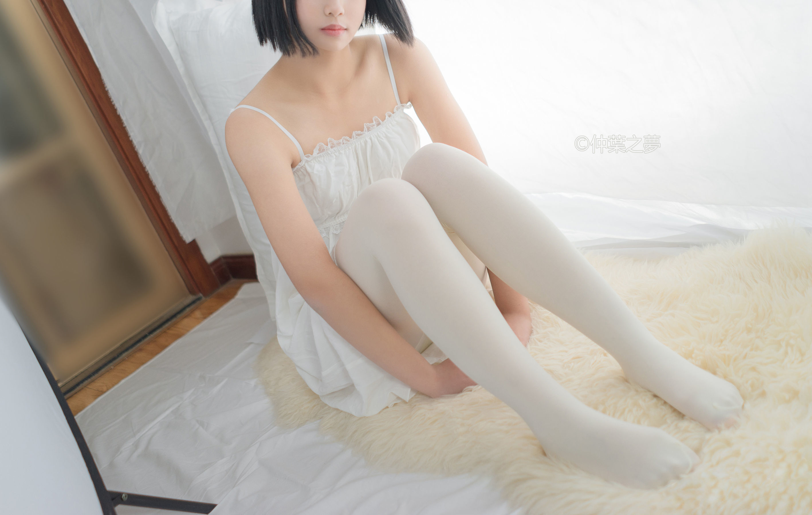 Grand.001  清纯白吊带裙-图42