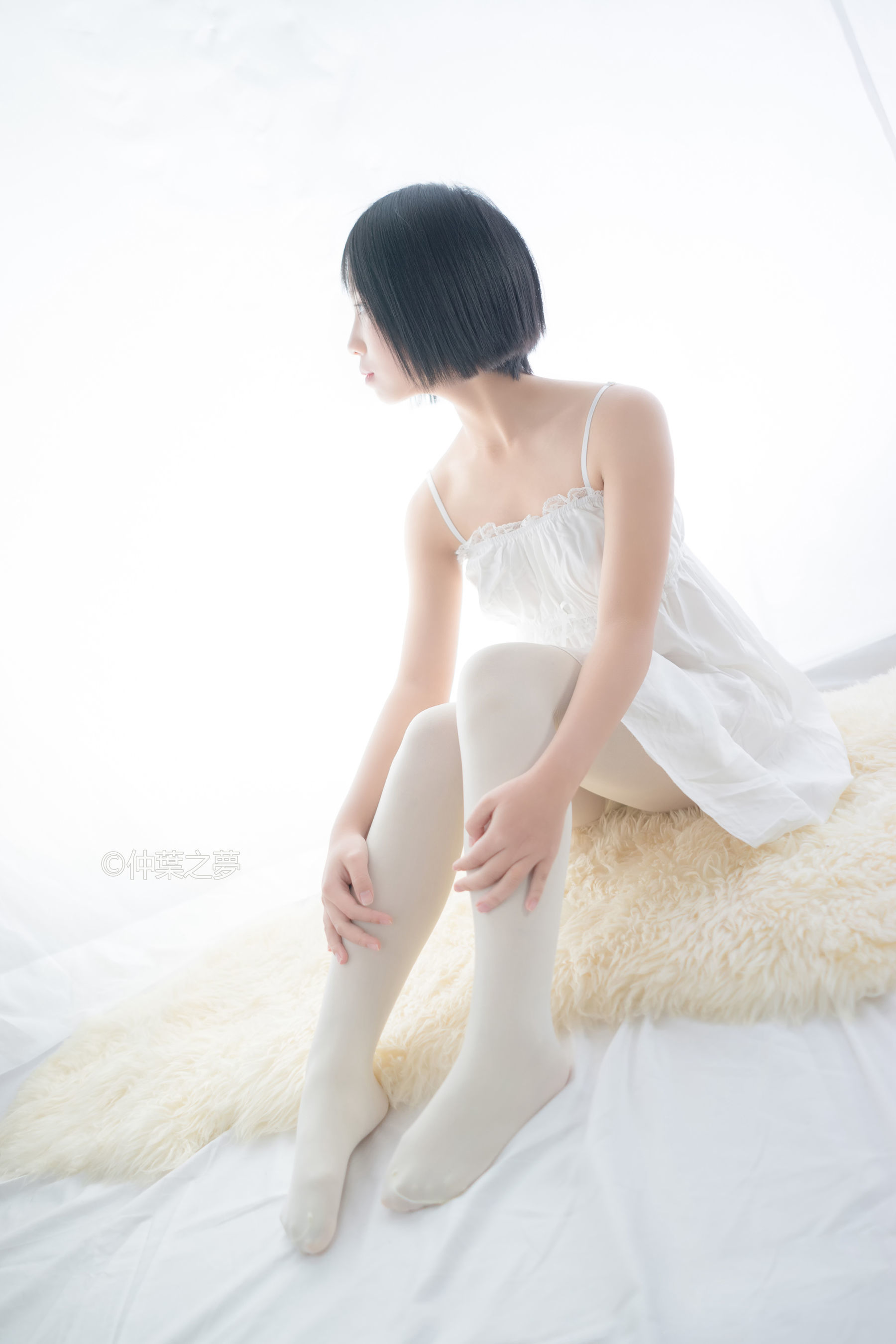 Grand.001  清纯白吊带裙-图5