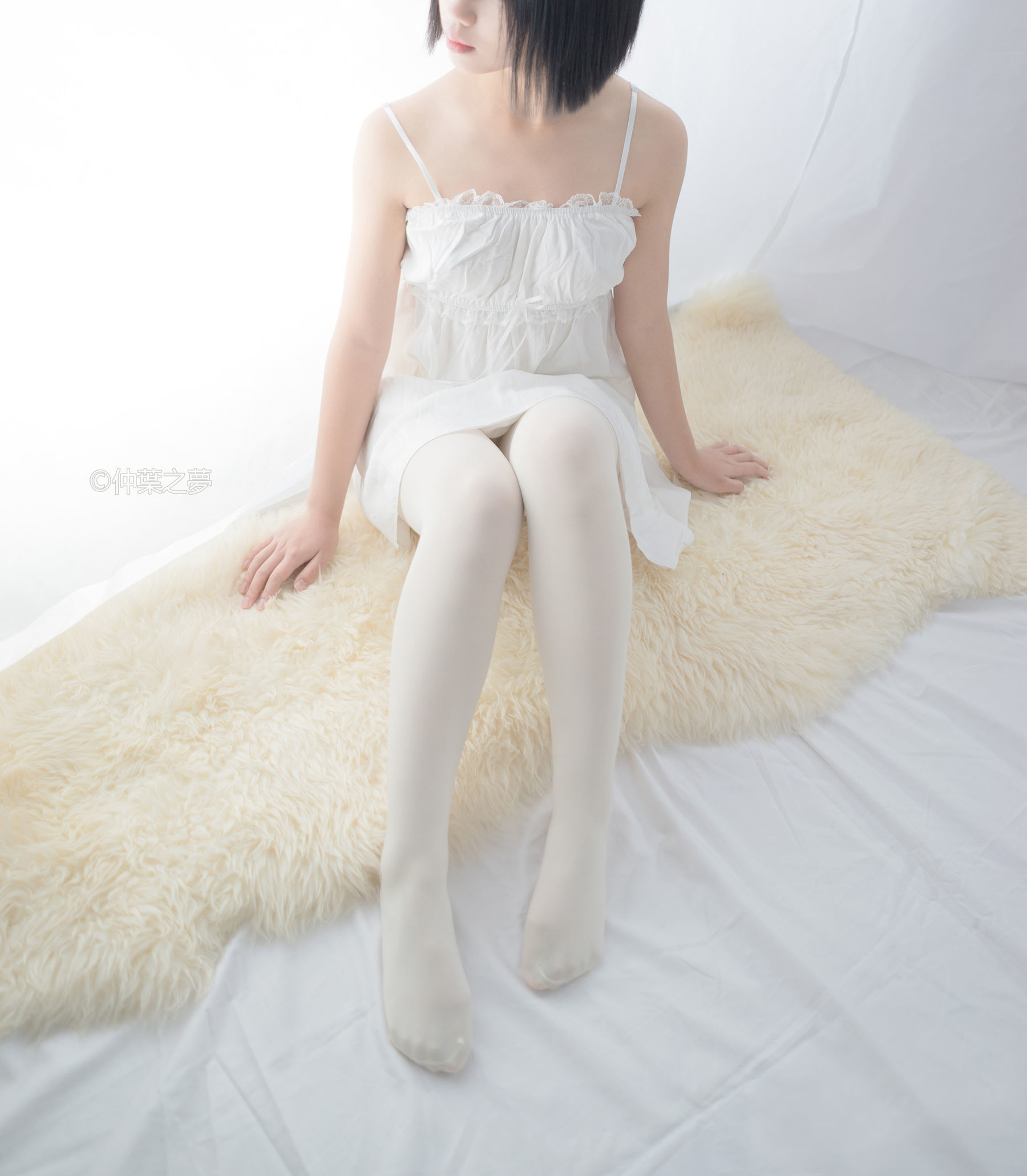Grand.001  清纯白吊带裙-图7