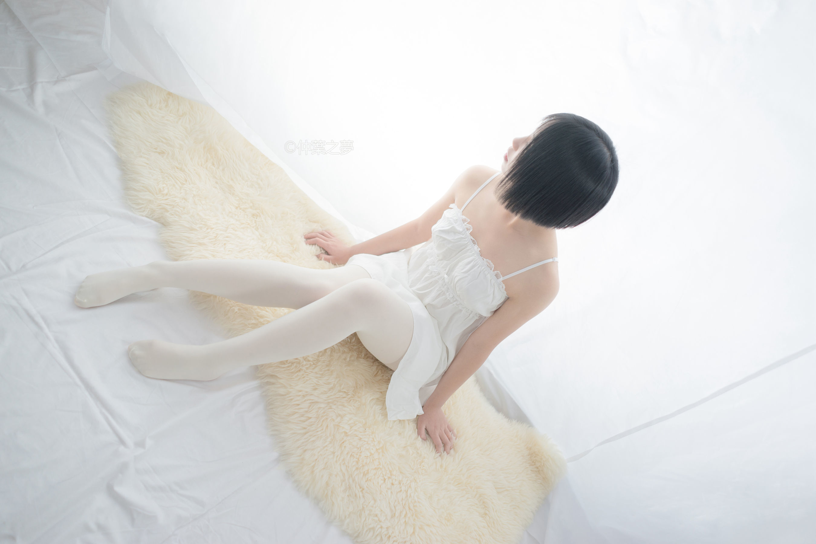 Grand.001  清纯白吊带裙-图8