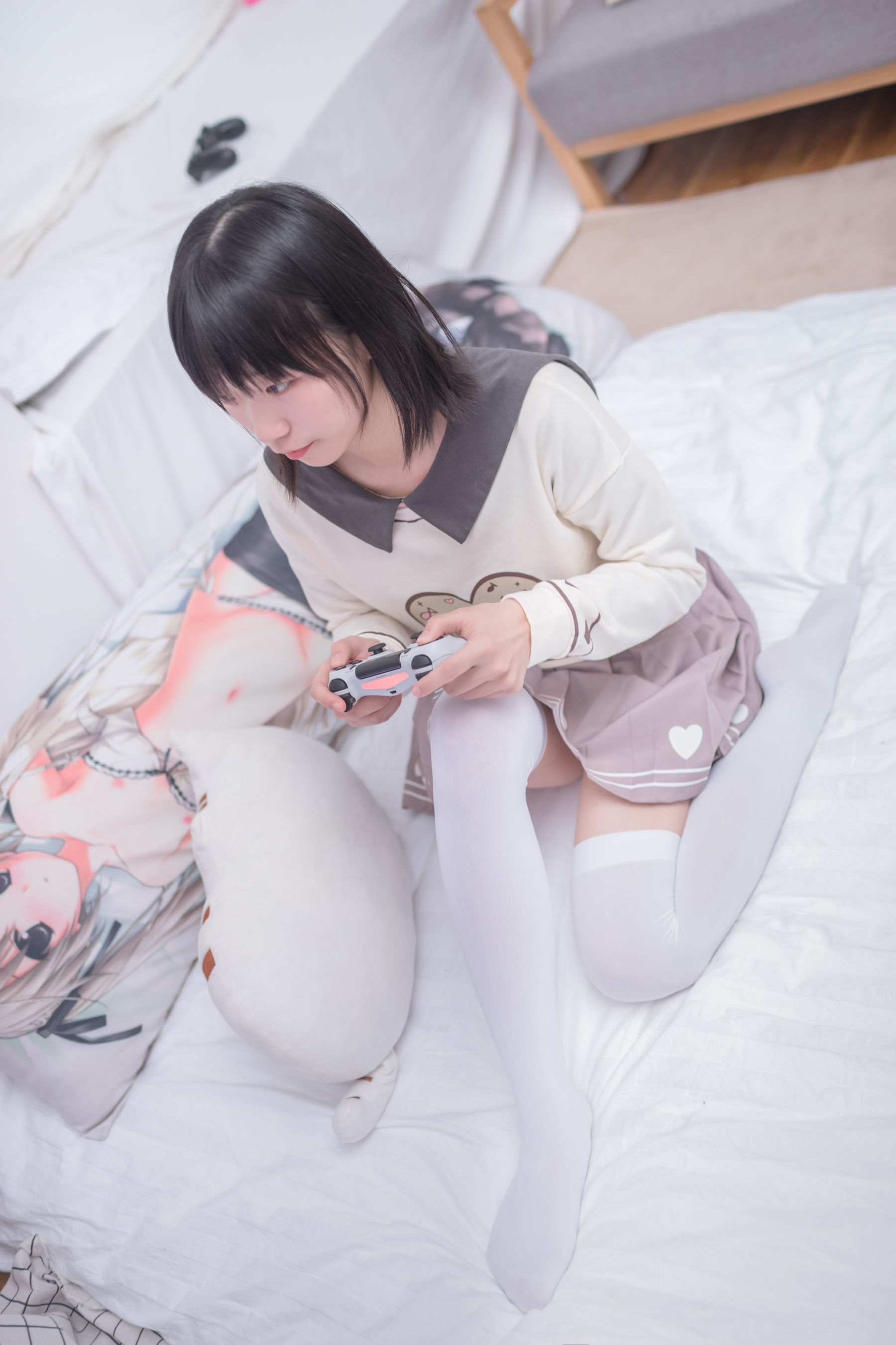 VOL.011  游戏少女的白丝-图2