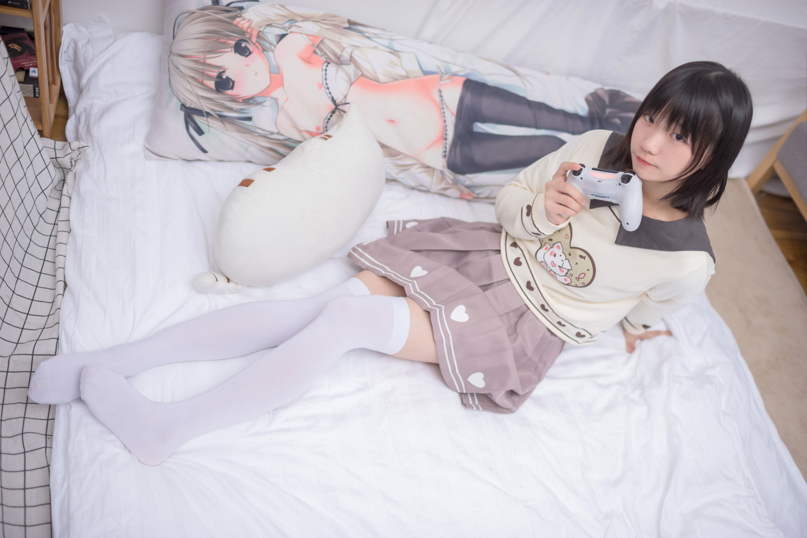 VOL.011  游戏少女的白丝-图5