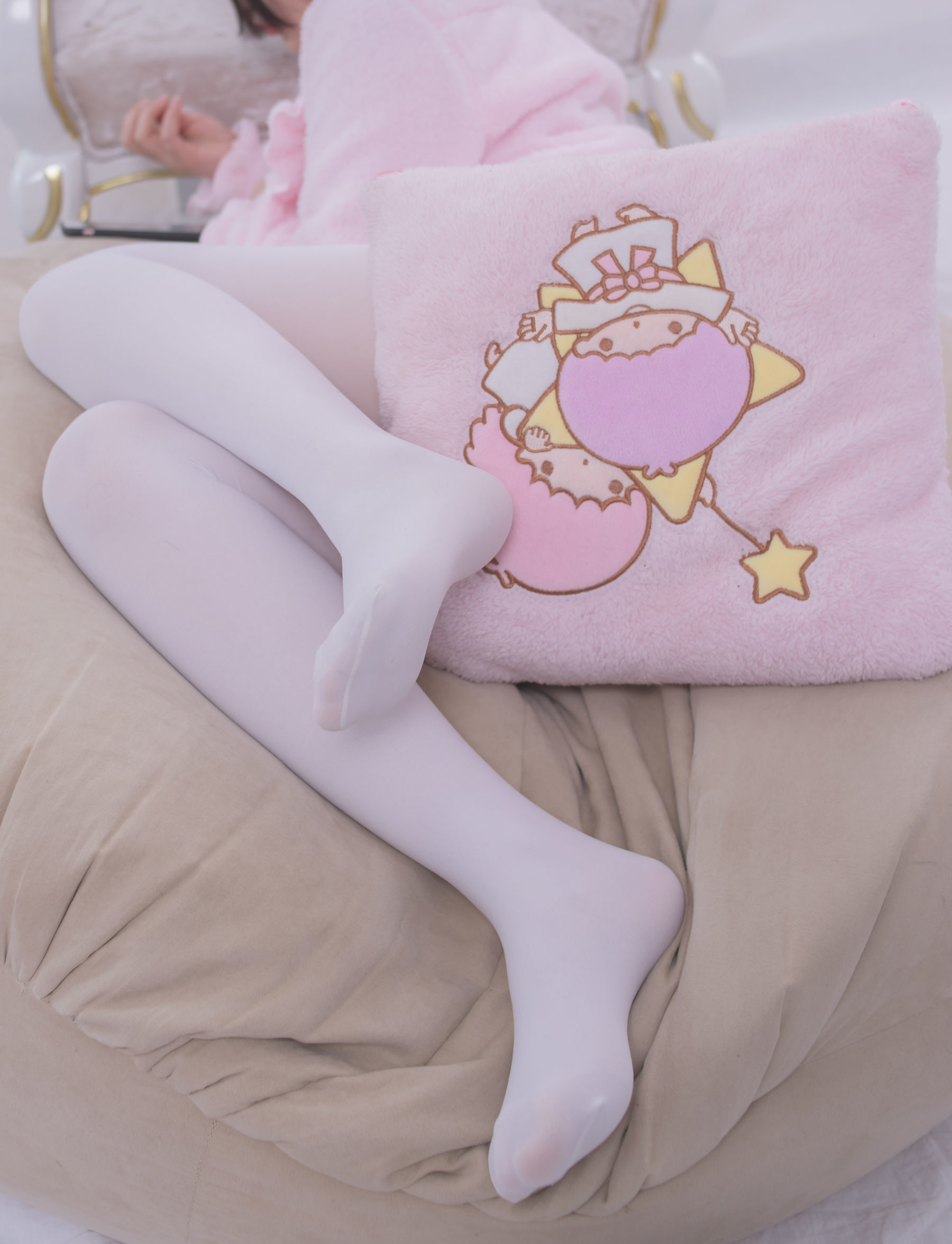 VOL.017  粉红毛茸茸睡衣白丝少女-图51