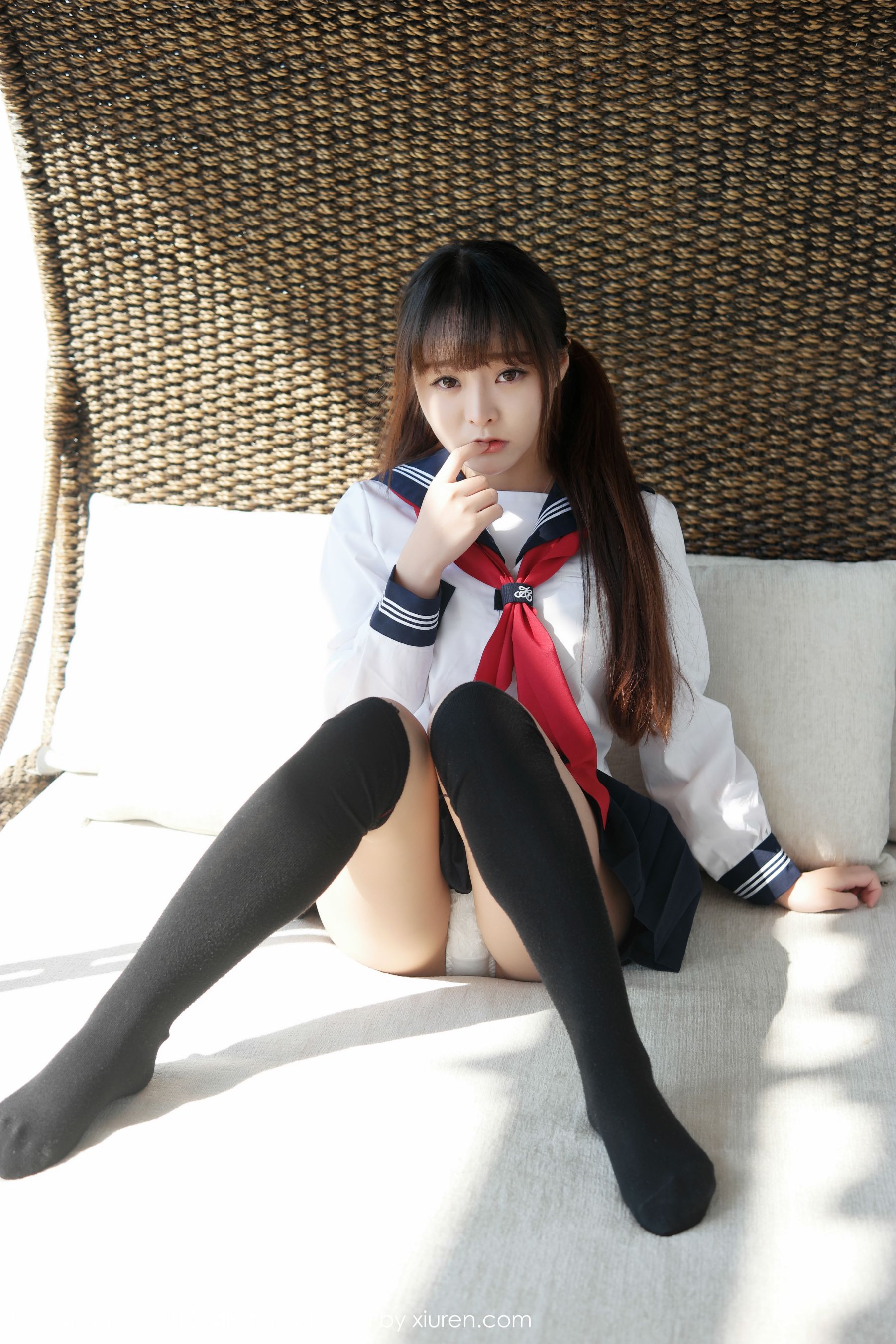 柳侑绮Sevenbaby《大理旅拍》水手服诱惑少女  Vol.002-图0
