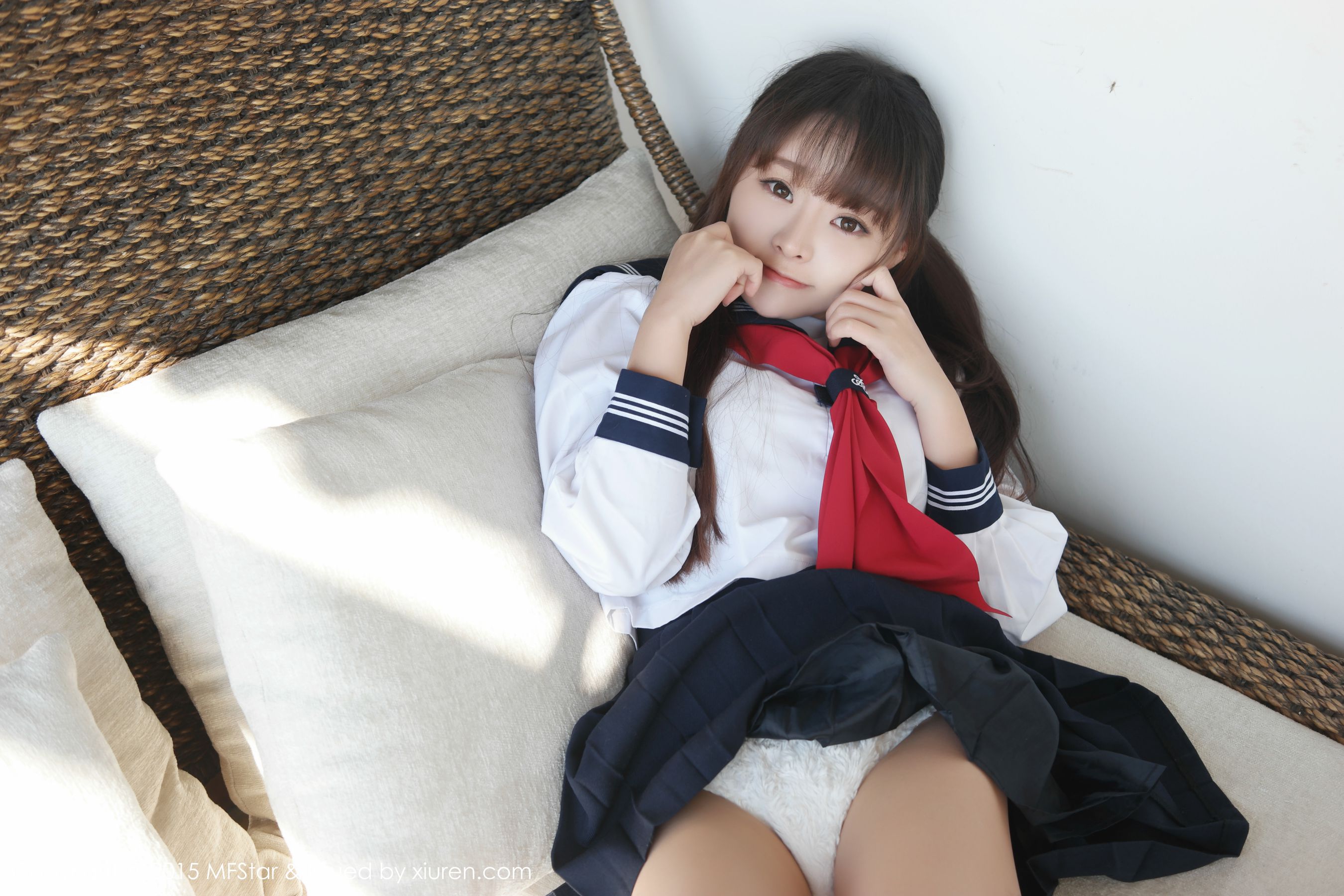 柳侑绮Sevenbaby《大理旅拍》水手服诱惑少女  Vol.002-图12