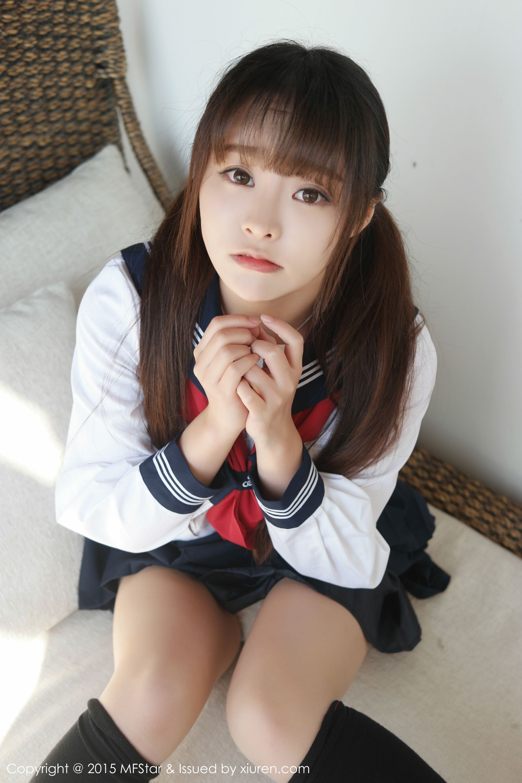柳侑绮Sevenbaby《大理旅拍》水手服诱惑少女  Vol.002-图13