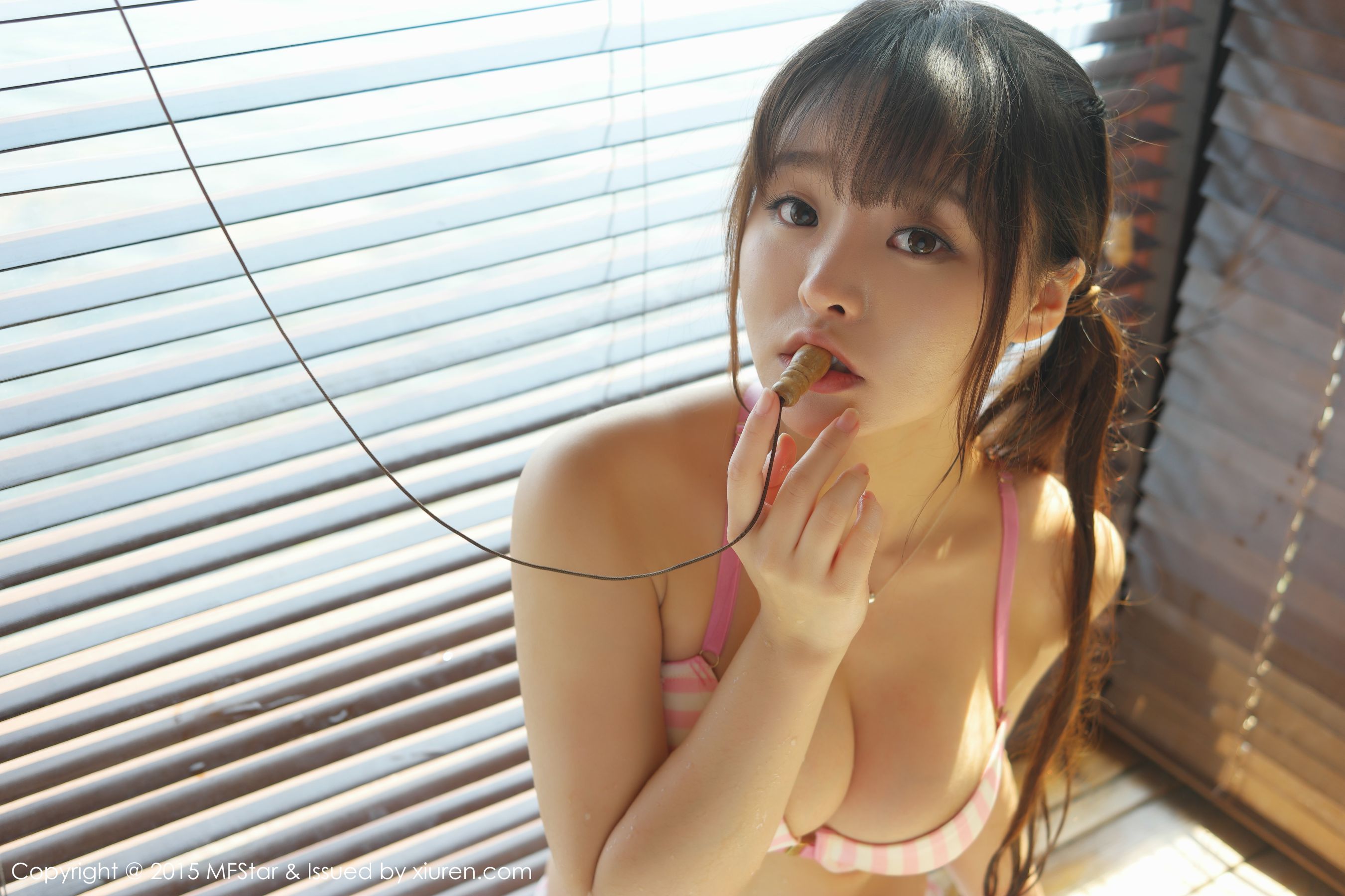 柳侑绮Sevenbaby《大理旅拍》水手服诱惑少女  Vol.002-图49