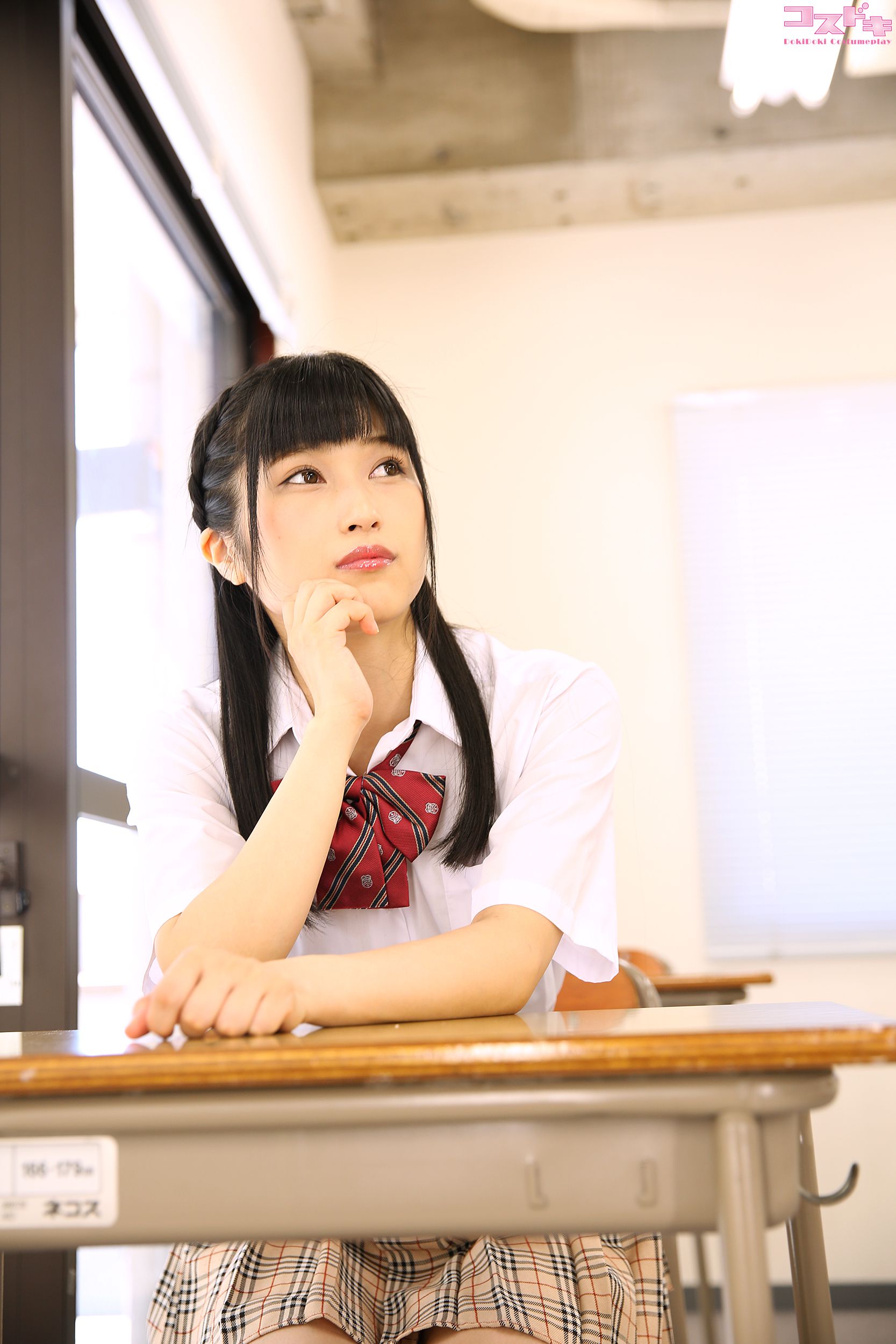 Aine Kagura 神楽アイネ kaguraaine_pic_seifuku1+2-图2