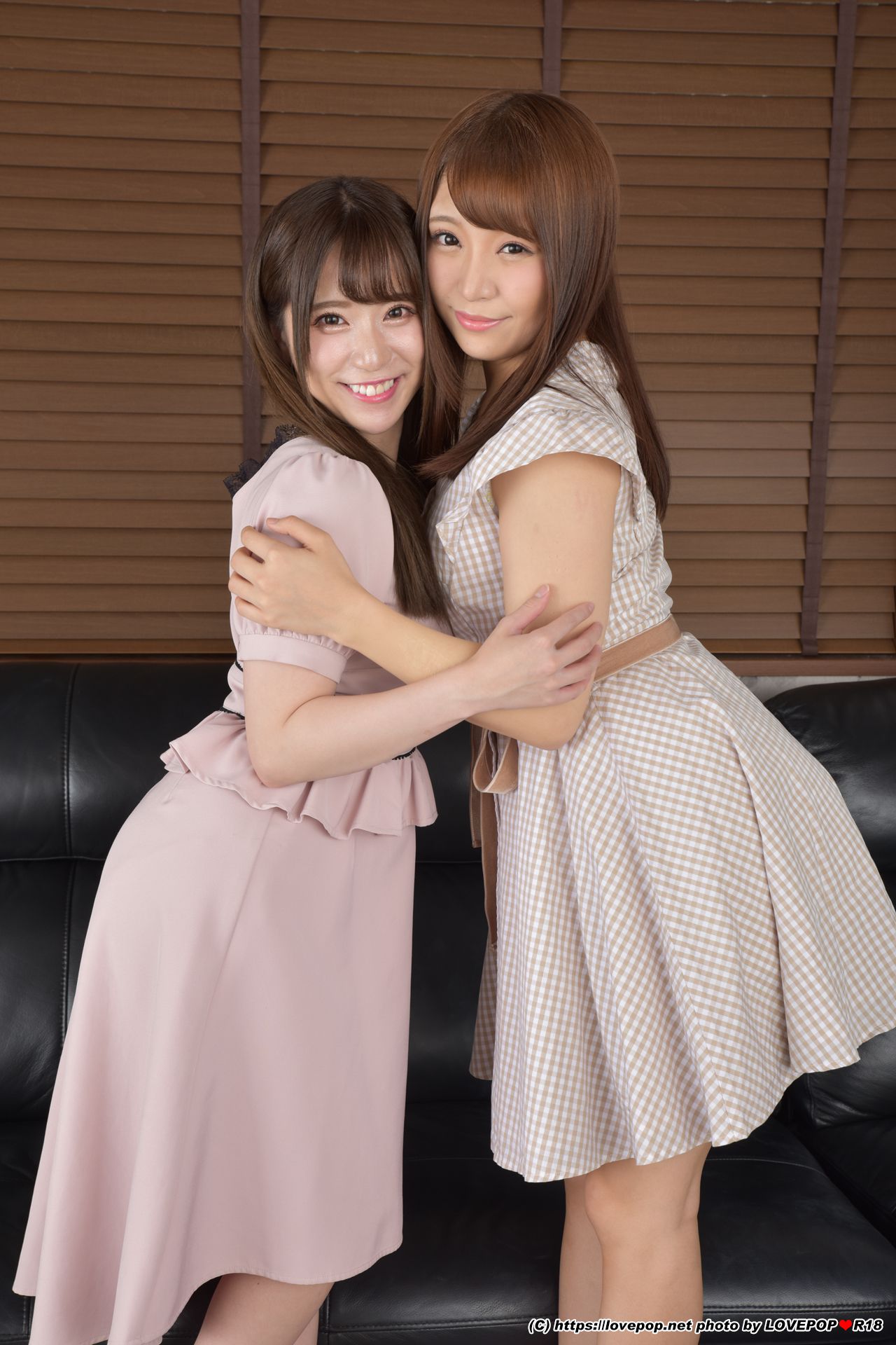 Kato Momoka 加藤ももか & Hatsumi Rin 初美りん (001) Plain Clothes-图6