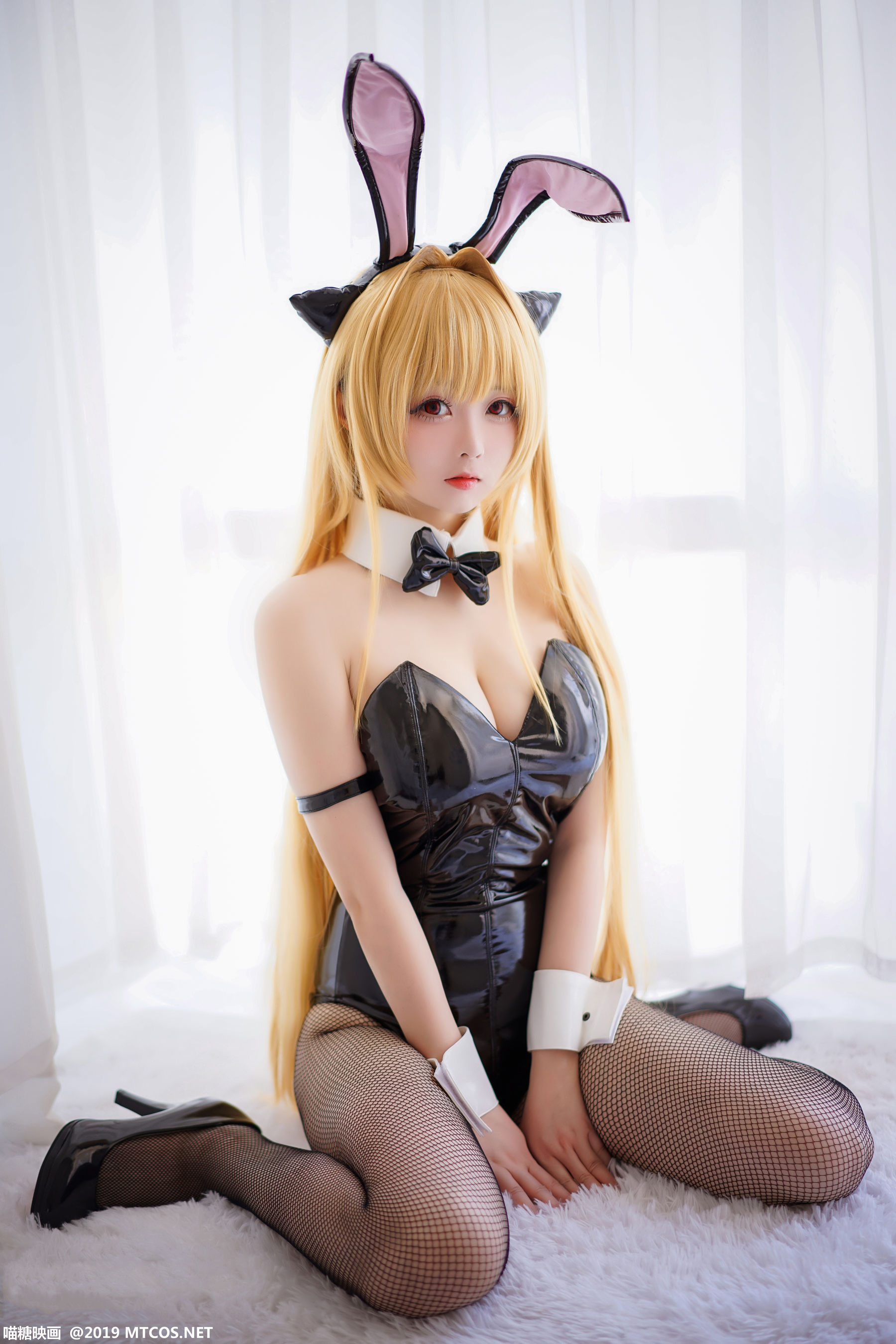 VOL.044 网袜兔女郎-图0