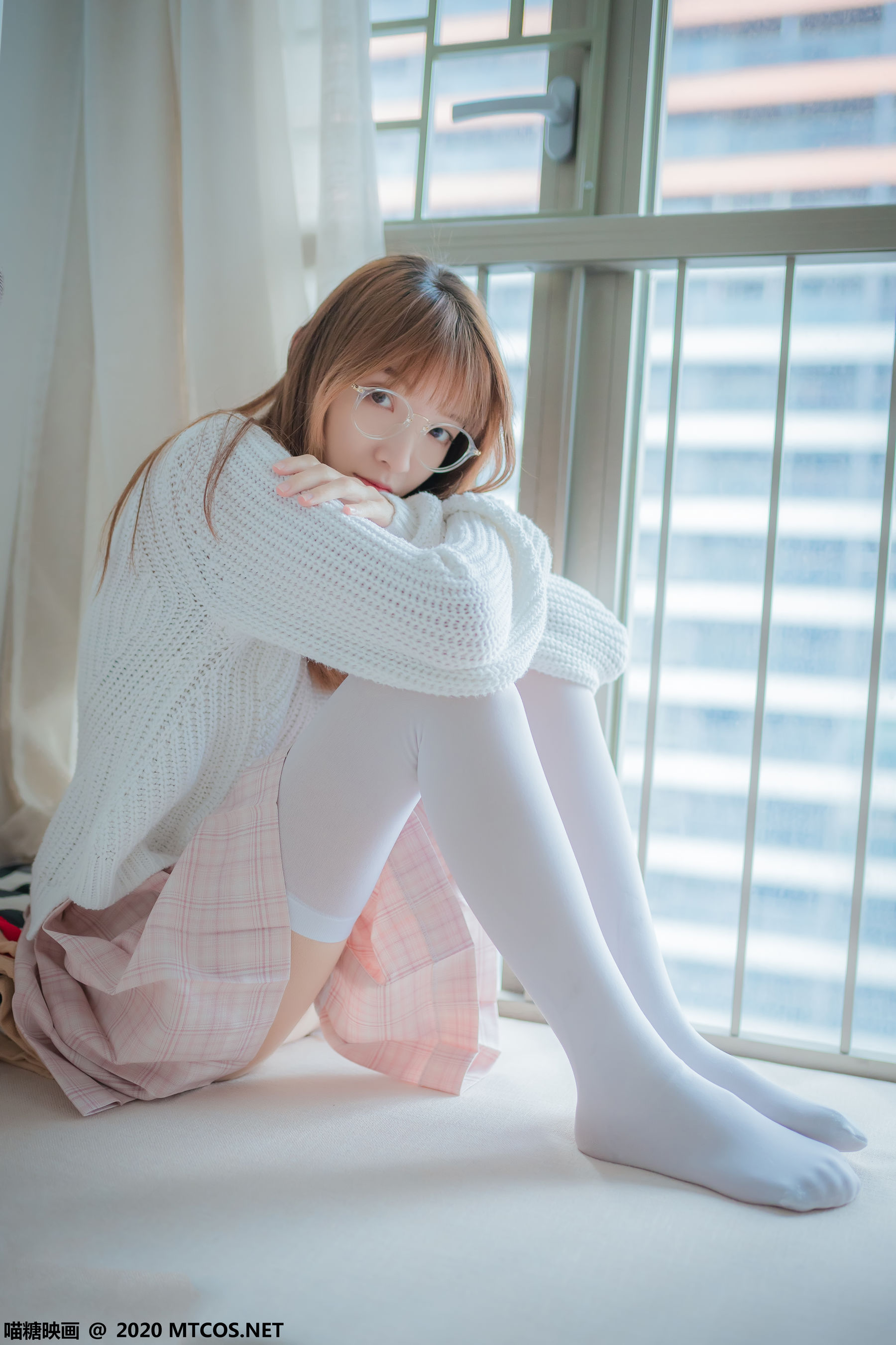 VOL.077 粉格裙的眼睛娘-图0