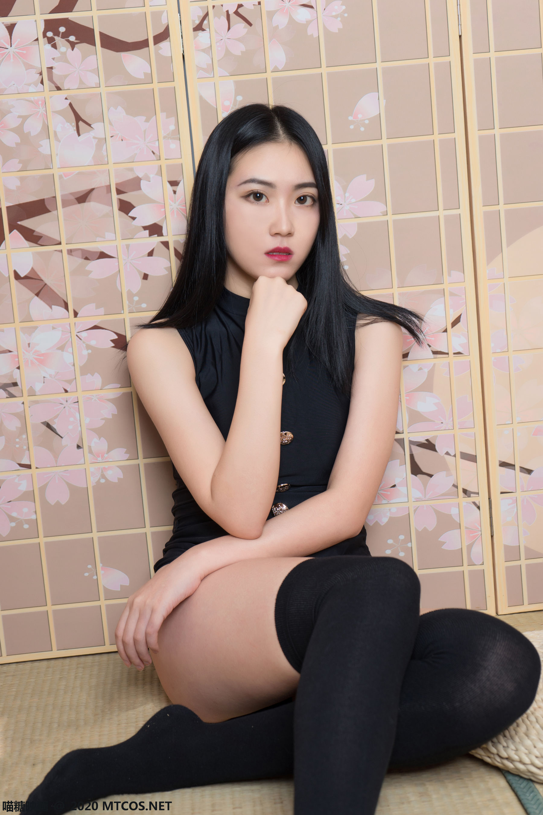 VOL.079 黑色制服的少女-图13