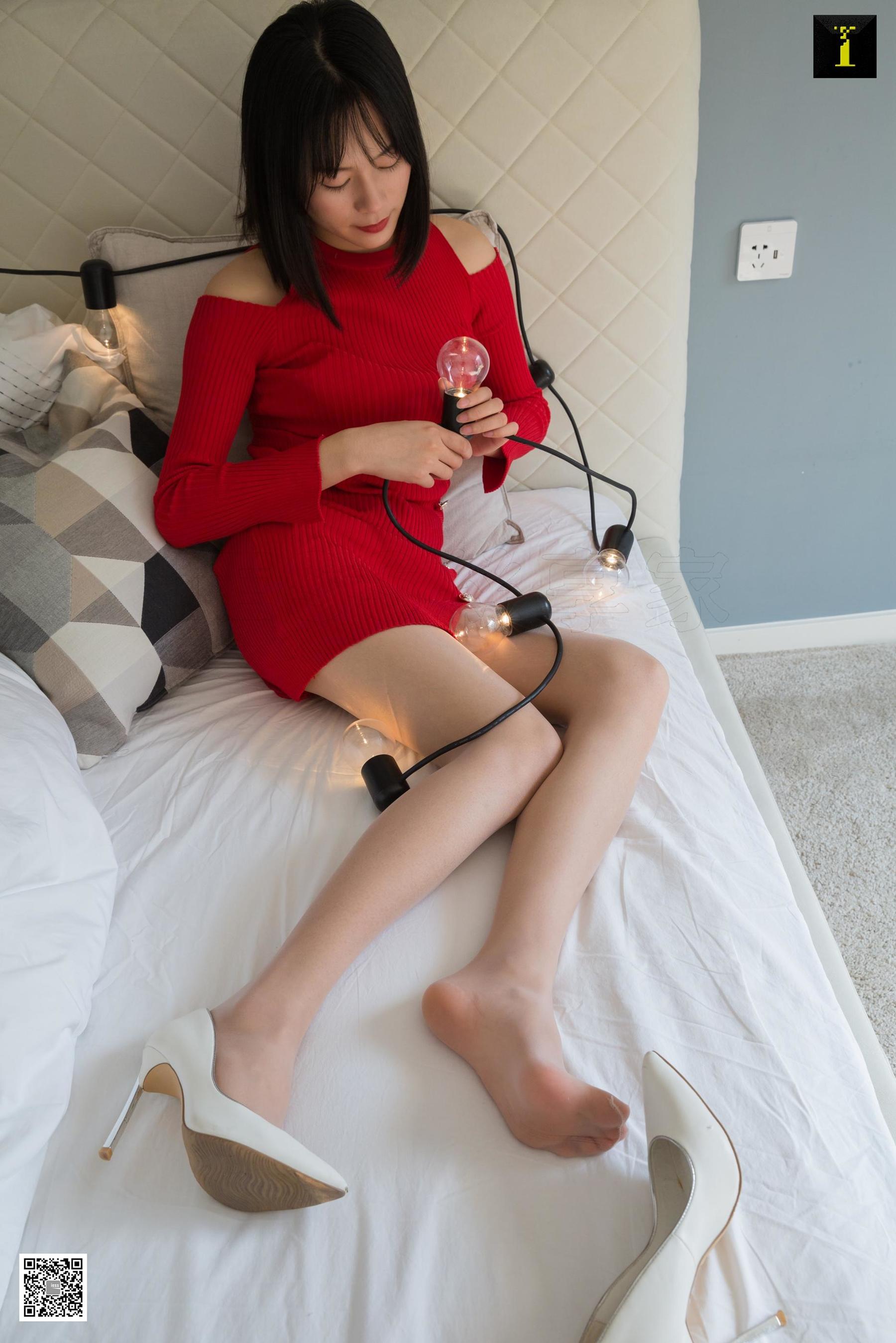 模特 小小 《红色开衩的秘密》-图19