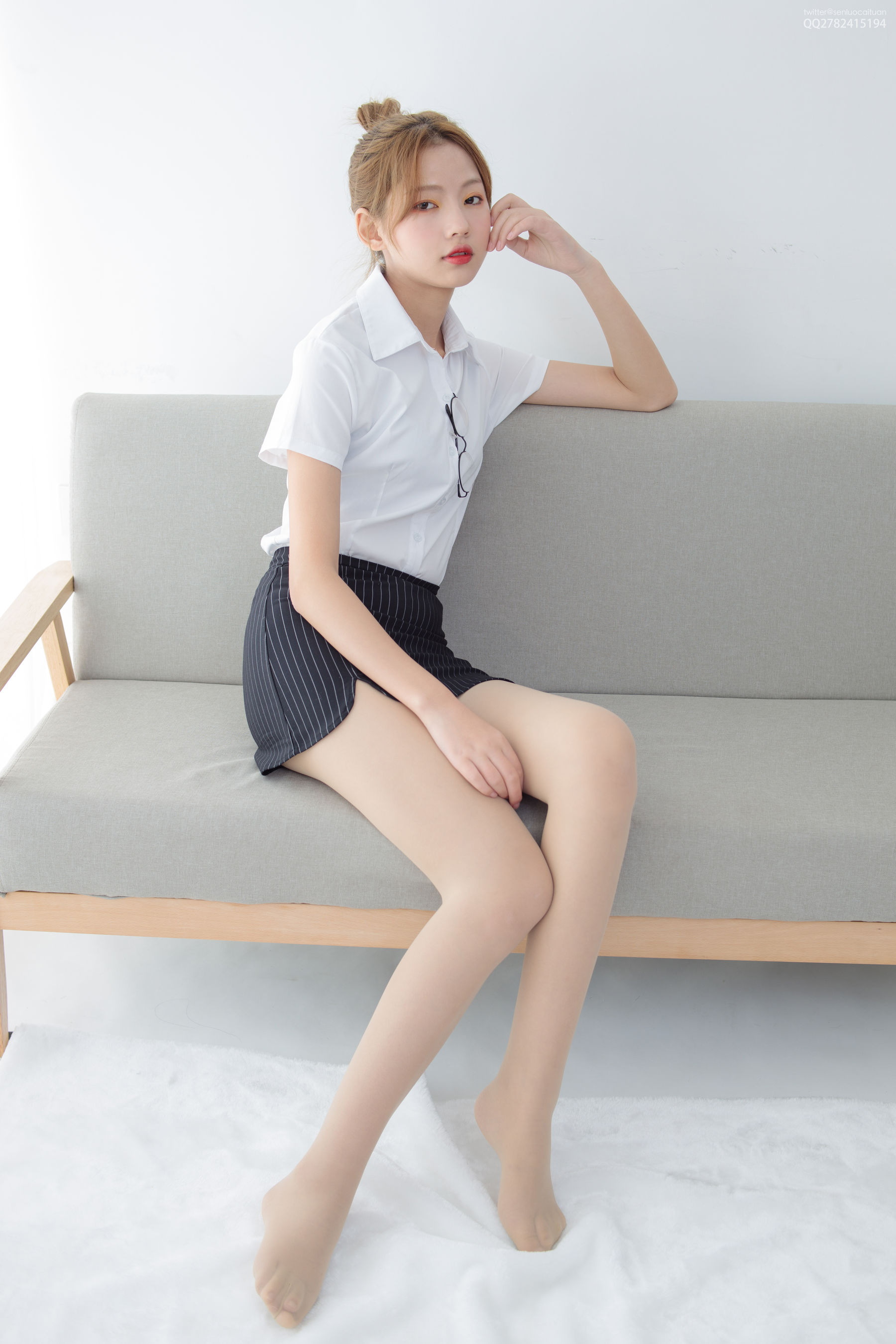JKFUN-044 OL一定要搭配眼镜 50D肉丝-图11