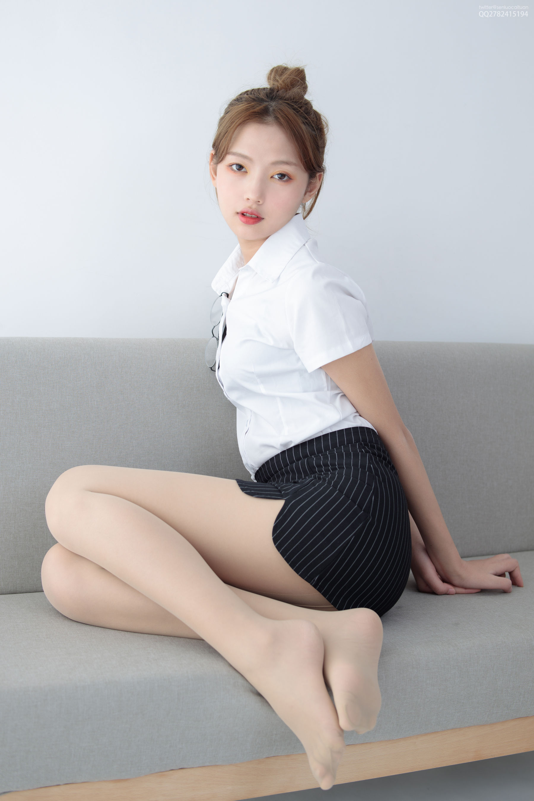 JKFUN-044 OL一定要搭配眼镜 50D肉丝-图56