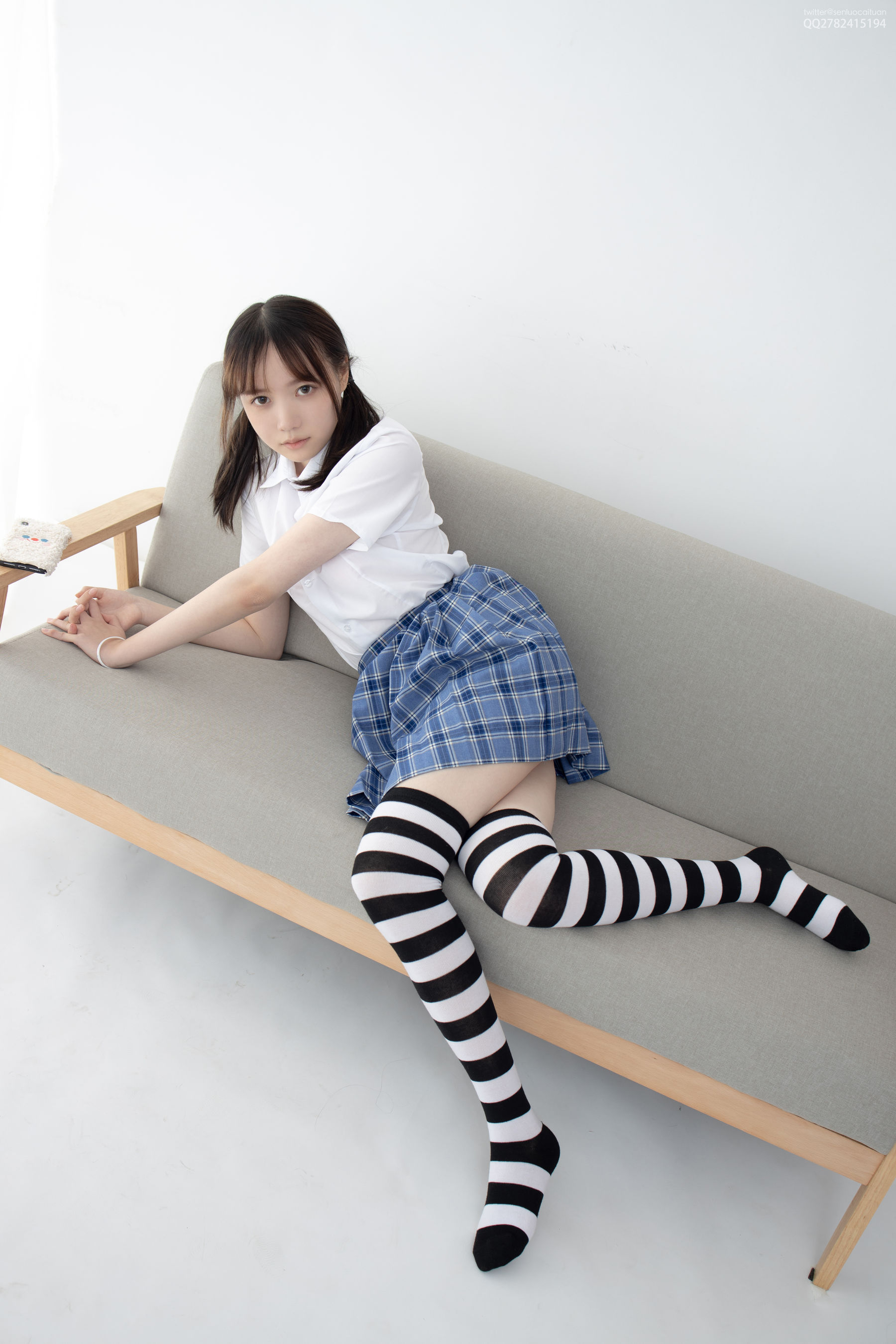 JKFUN-045 Aika 黑白高筒-图0