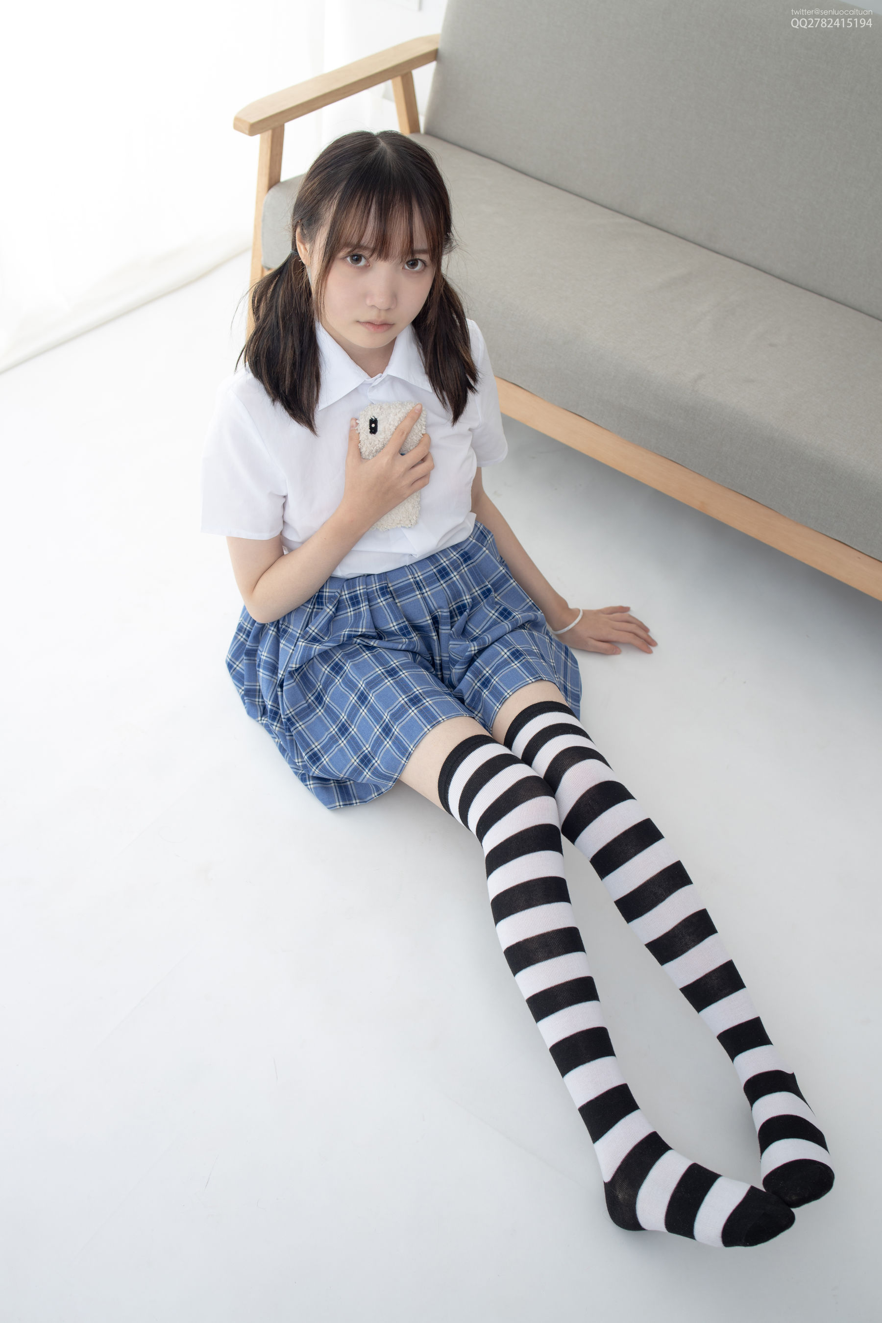 JKFUN-045 Aika 黑白高筒-图35