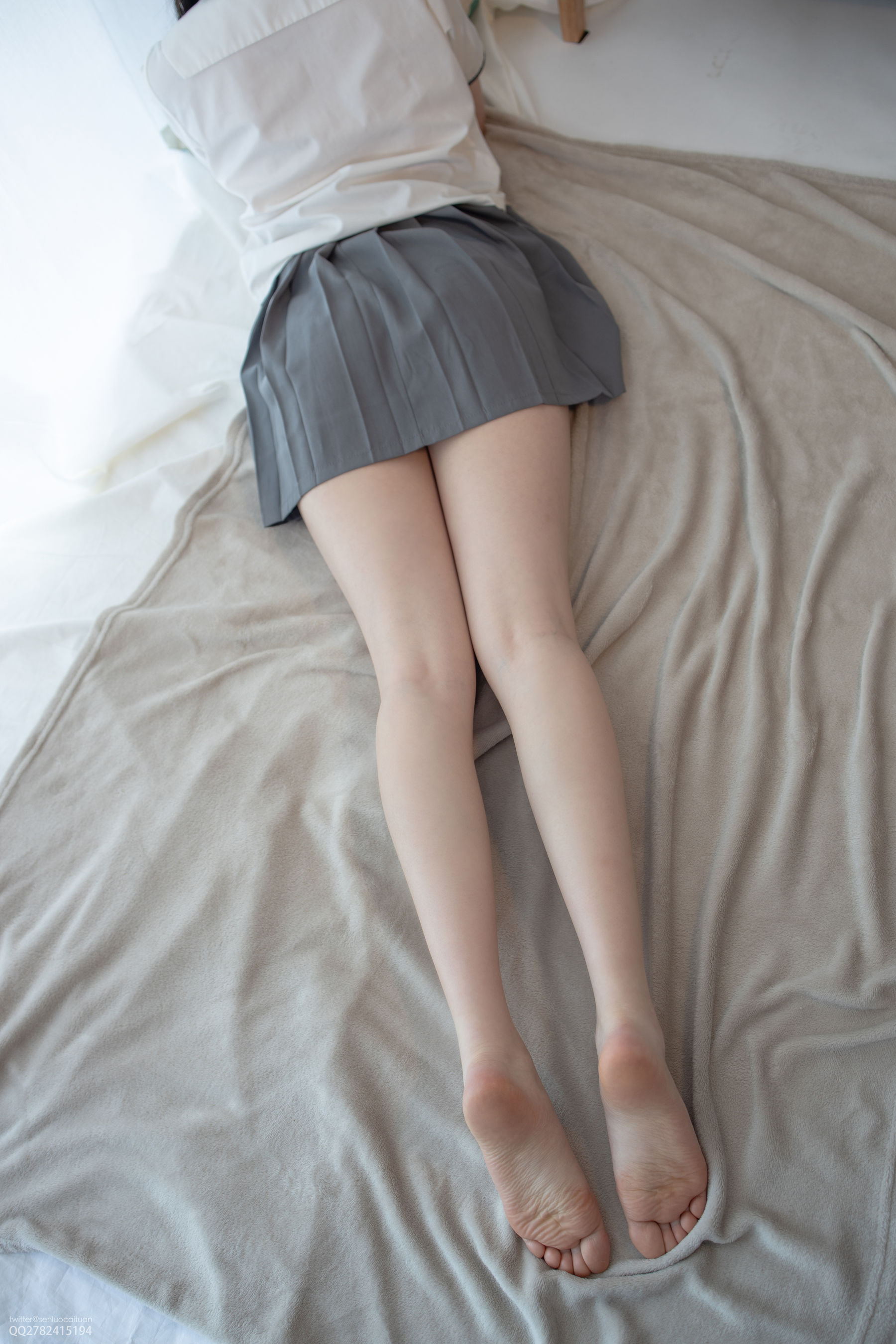 JKFUN-047 Aika JK裸足-图53