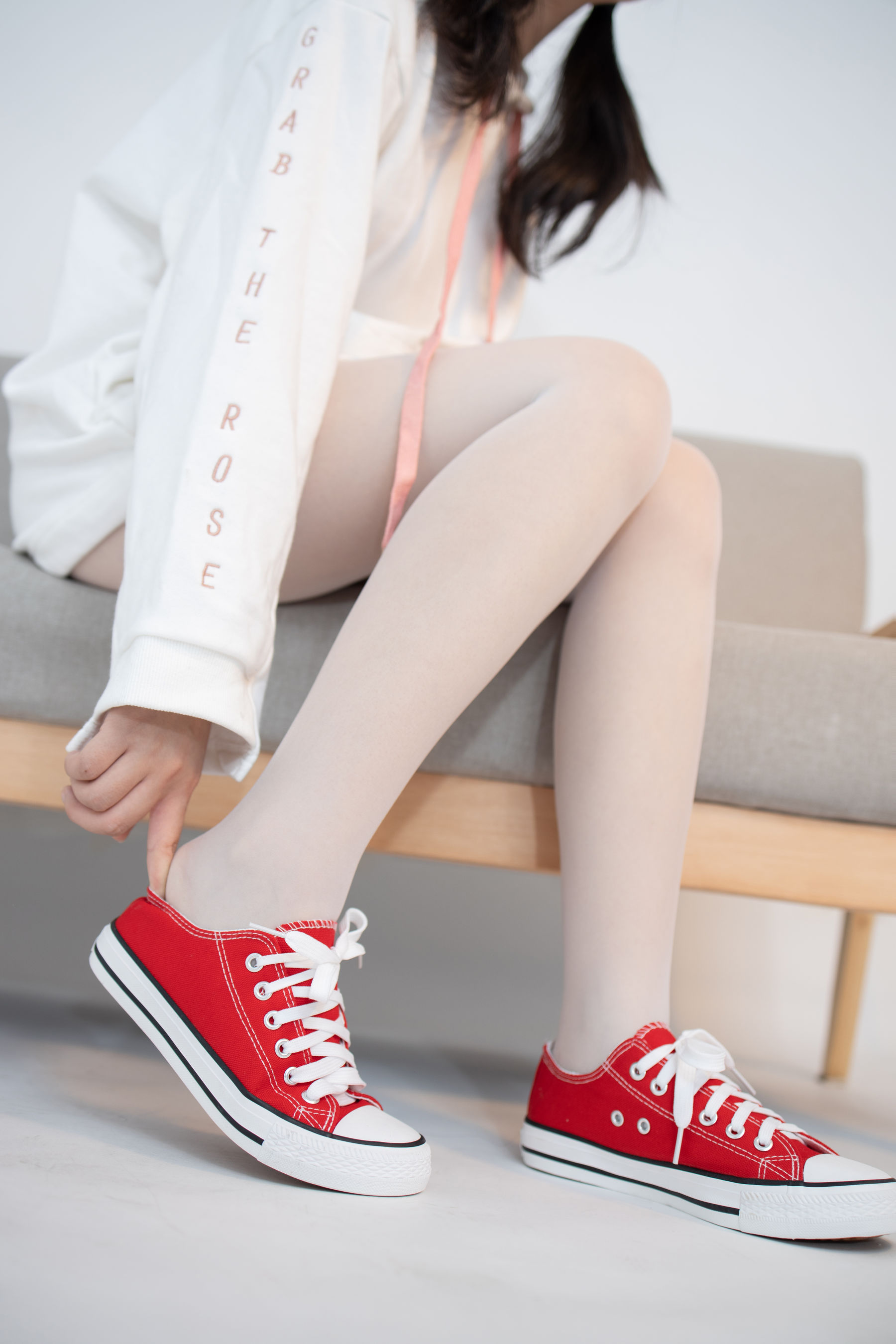 JKFUN-056 小夜 红布鞋白丝 13D白丝-图10