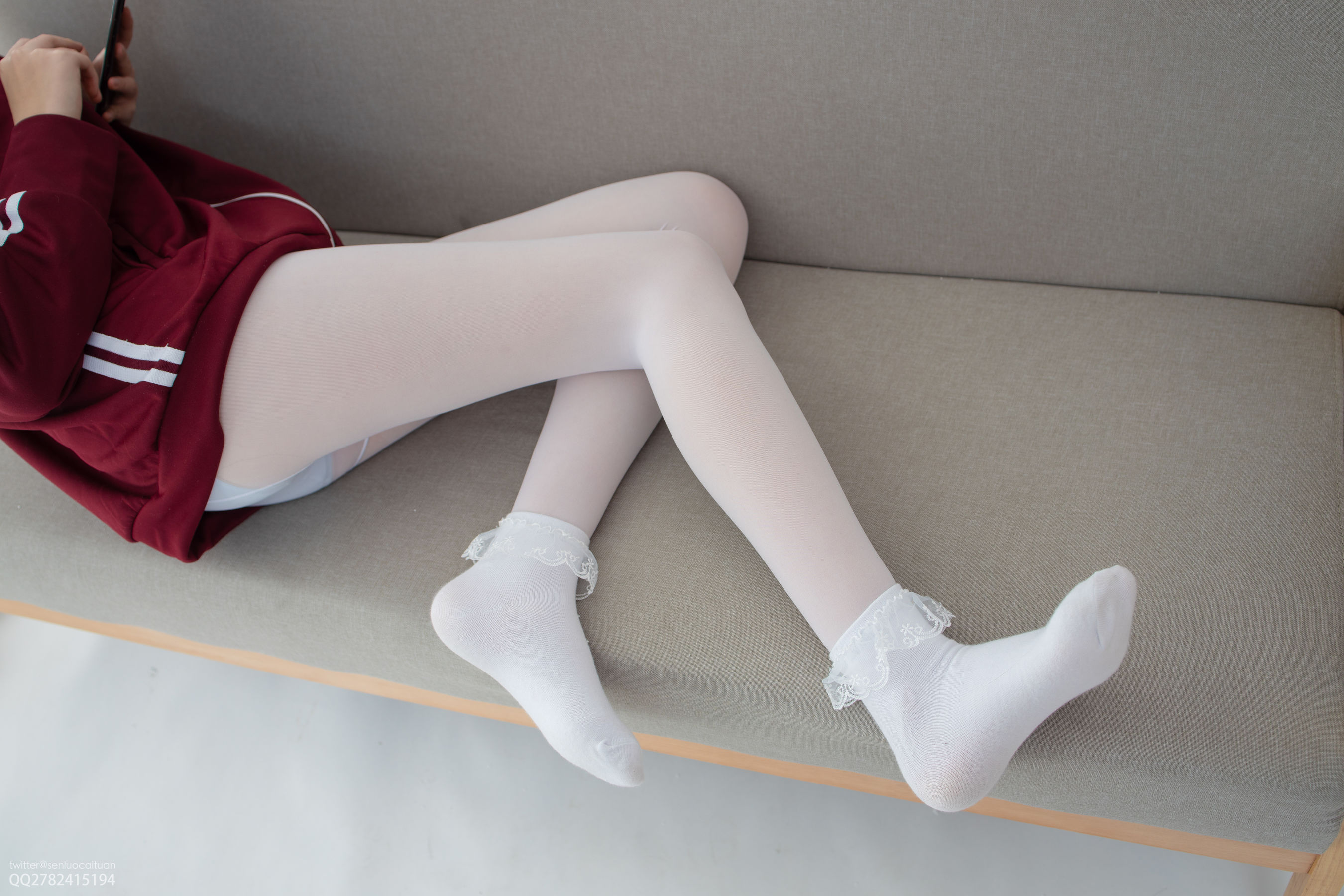 JKFUN-058 Aika 白丝套蕾丝花边短袜-图3