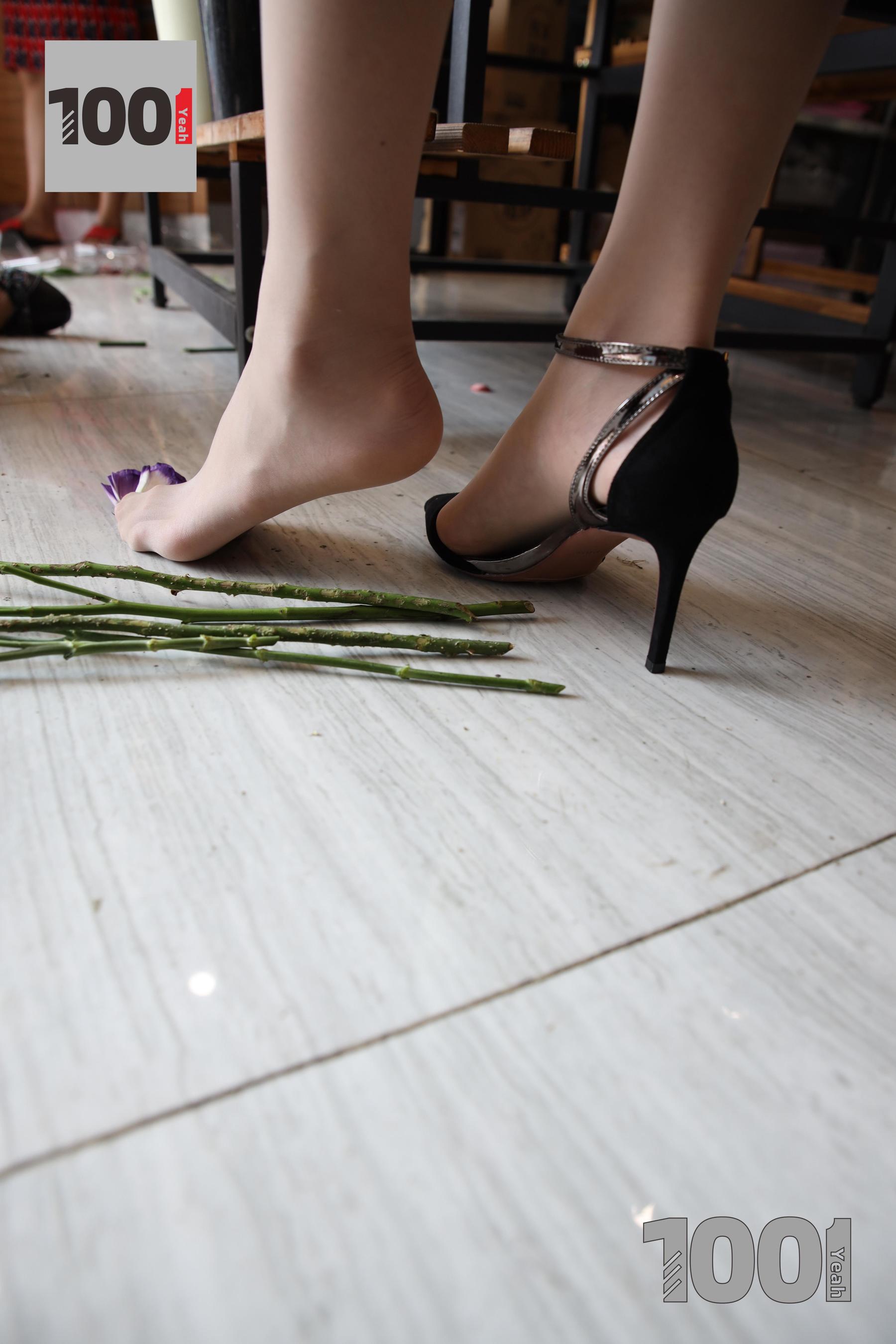 模特草莓 《花艺师3》-图1