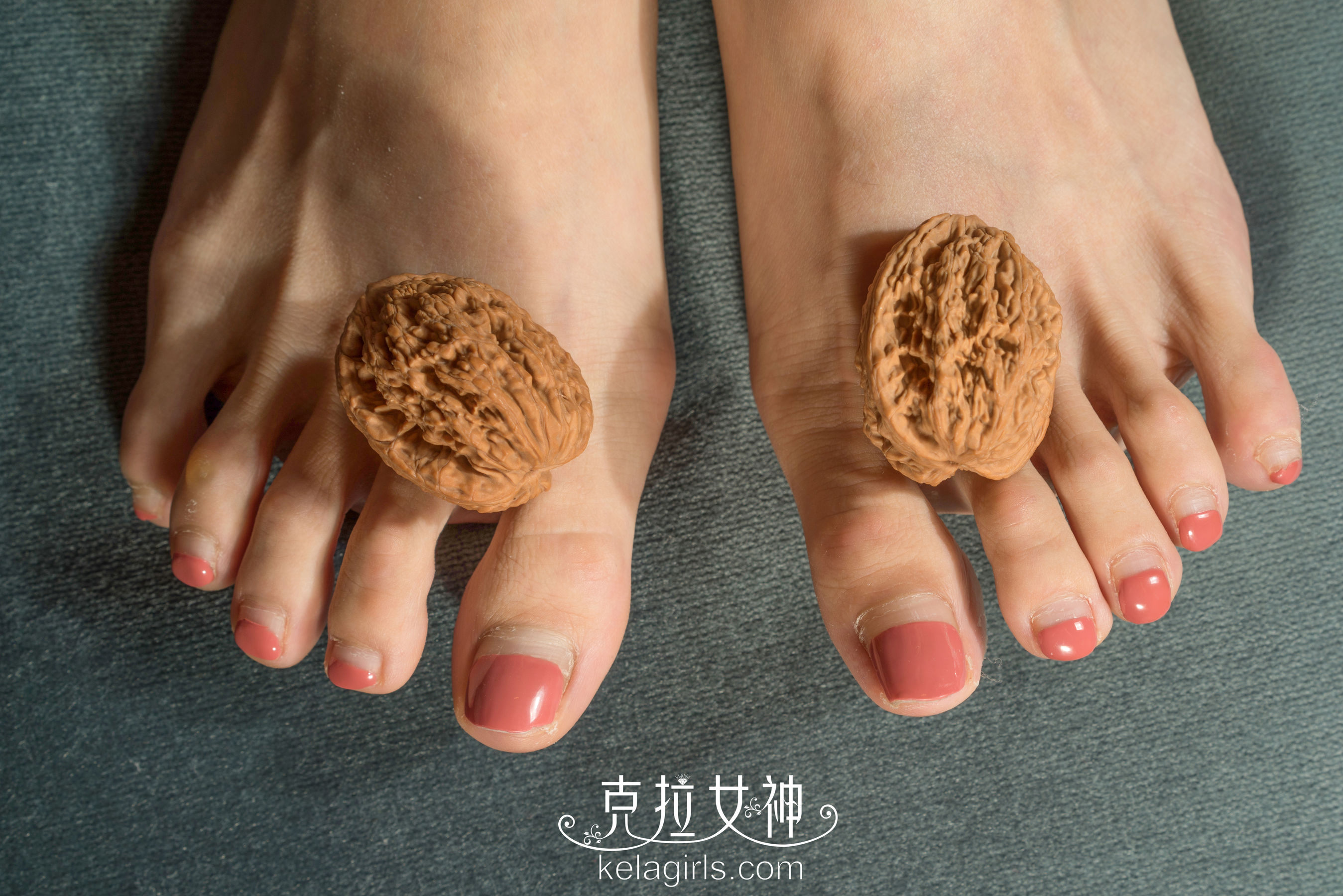 王睿《趾夹核桃》-图7
