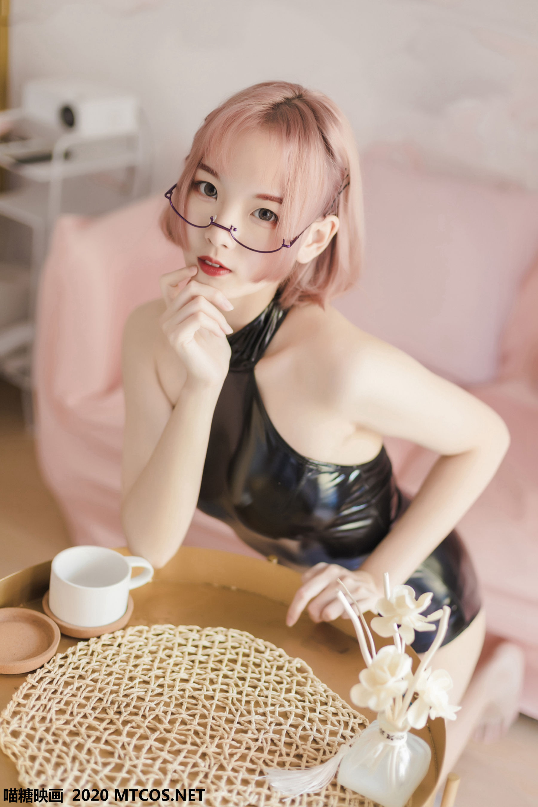 VOL.110 《长腿眼镜娘》-图12