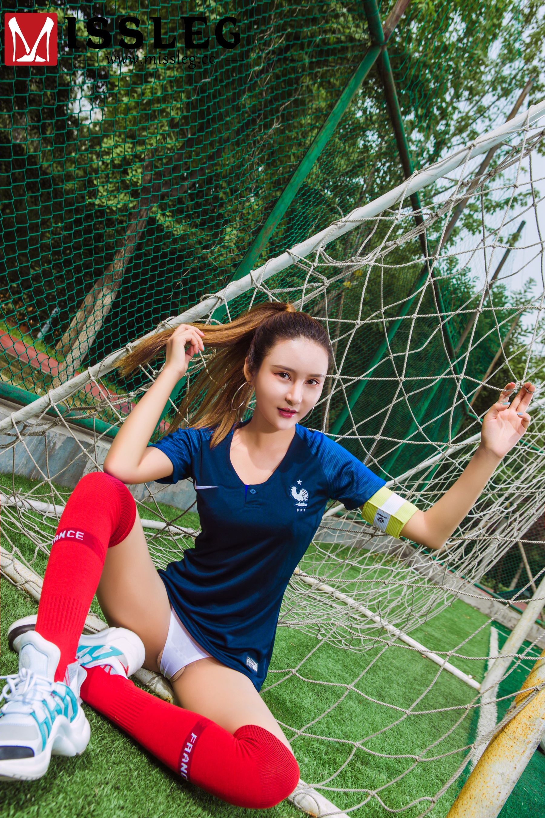 V019 尹菲 《世界杯2》-图0