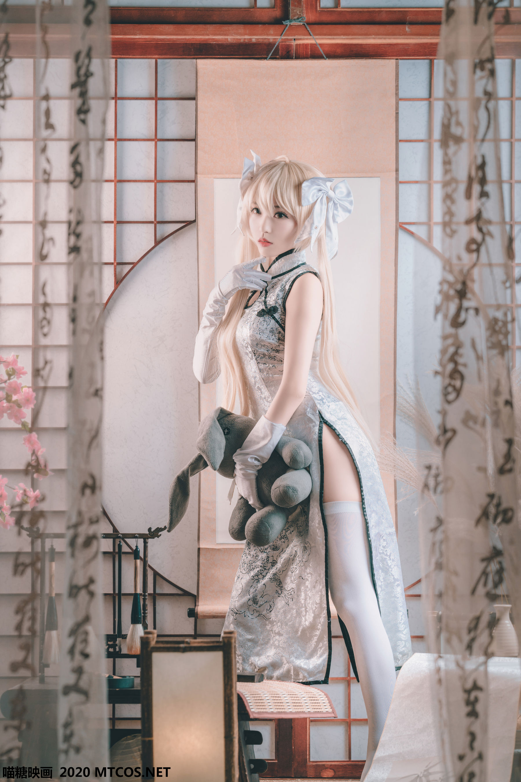 HML.009 银丝旗袍-图1