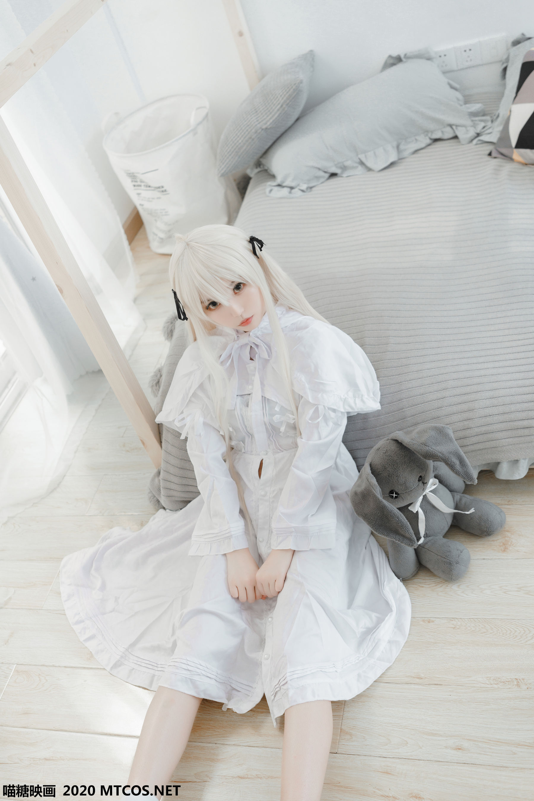 VOL.140 白裙裸腿-图11