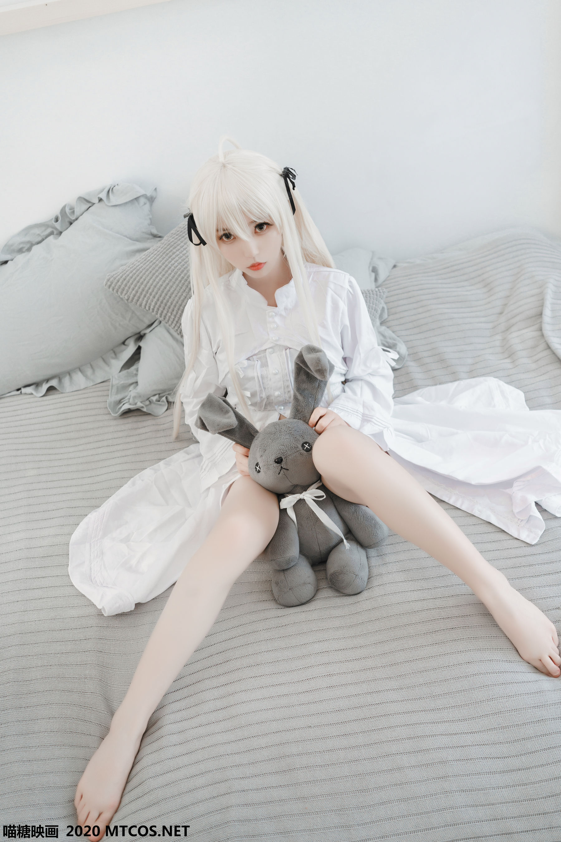VOL.140 白裙裸腿-图24