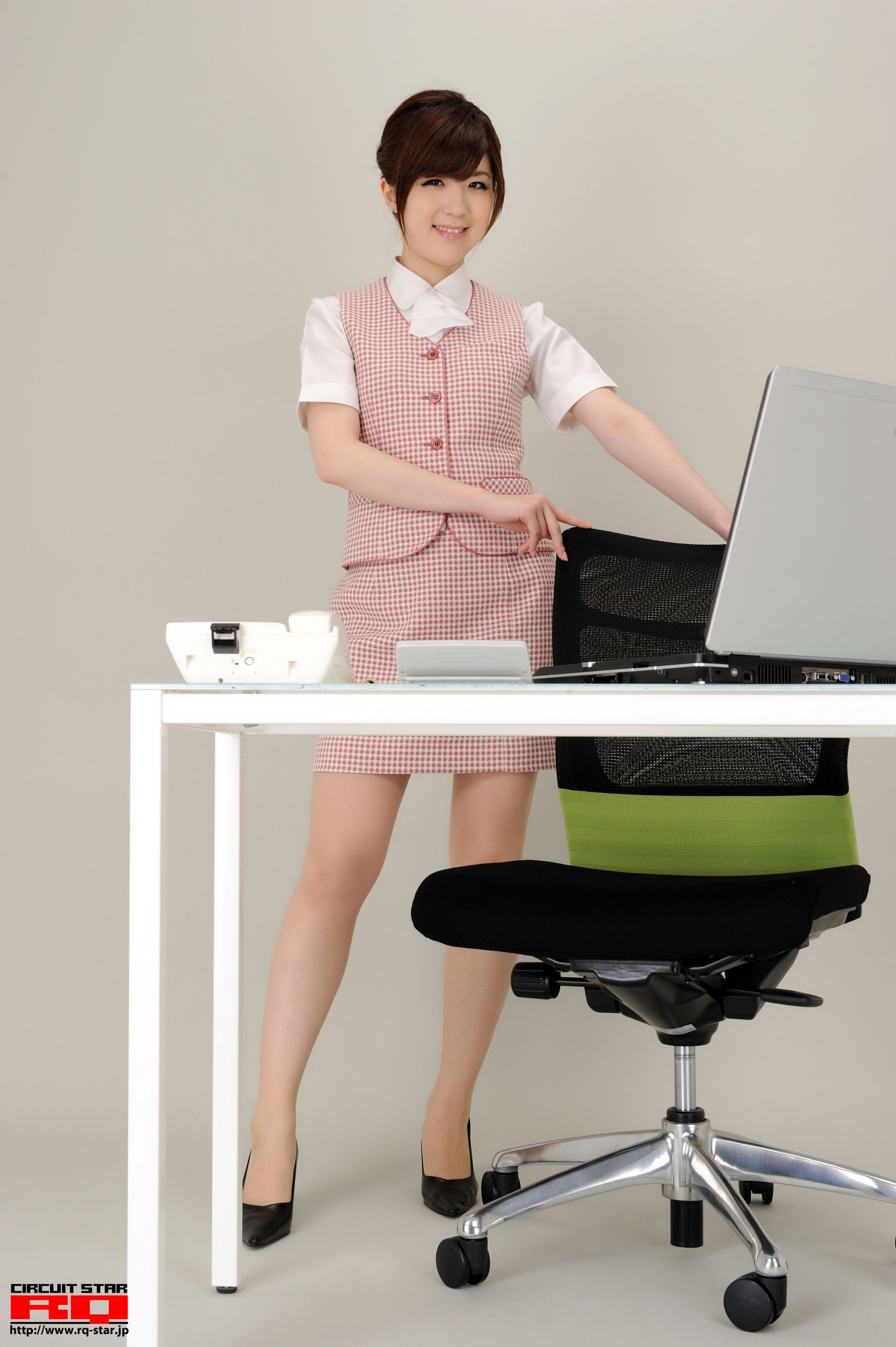 NO.00365 荒木よし穂 Office Lady 办公室女郎 写真集-图31