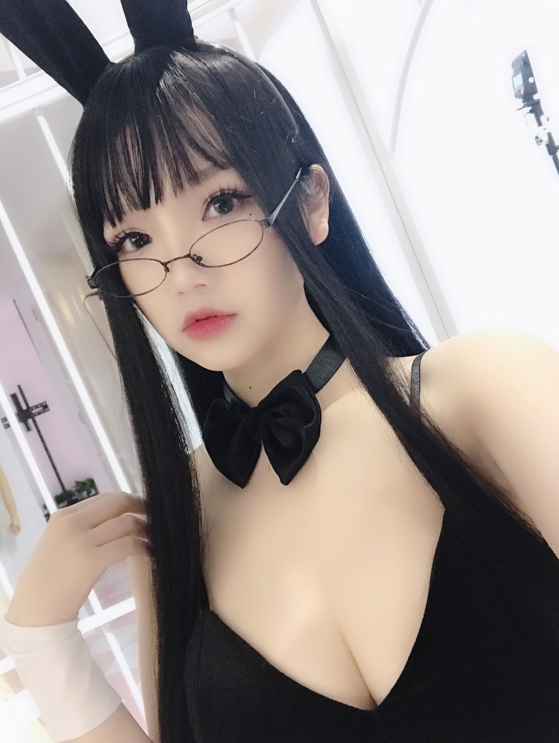 动漫博主雪晴Astra 眼镜兔子扮演-图1