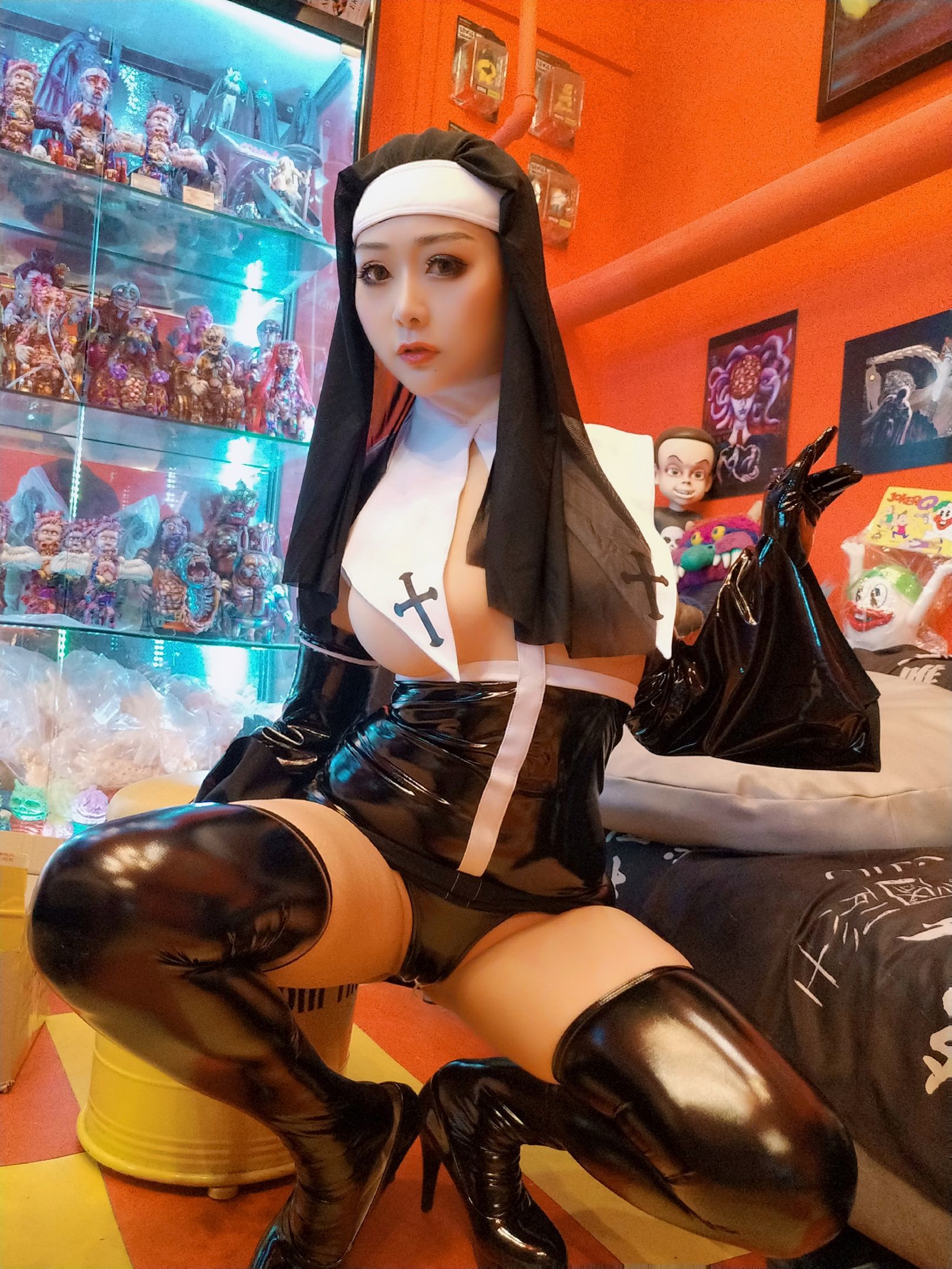 性感Coser三刀刀Miido 修女-图4