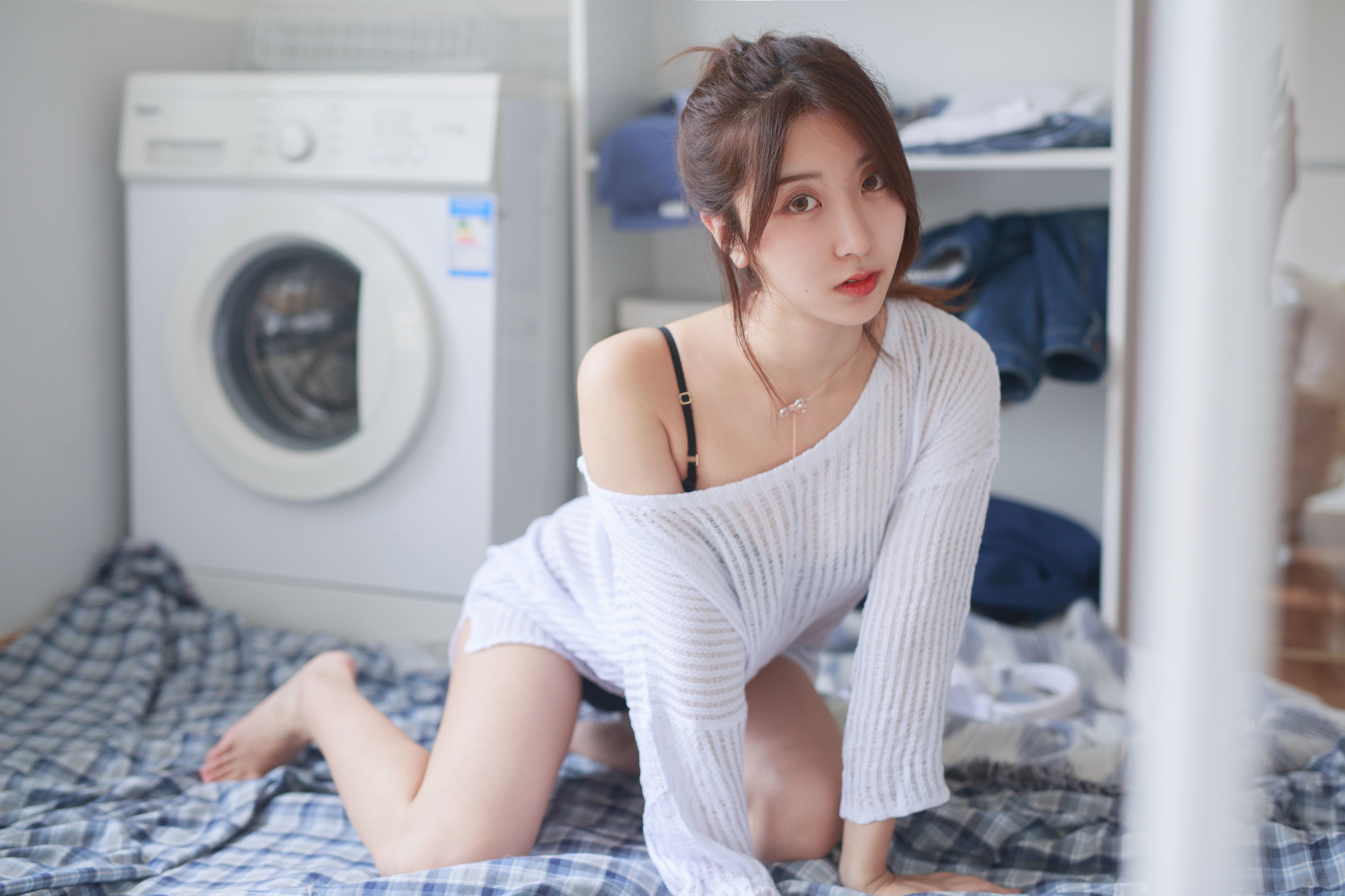 人气Coser黑川 白色洞洞毛衣-图22