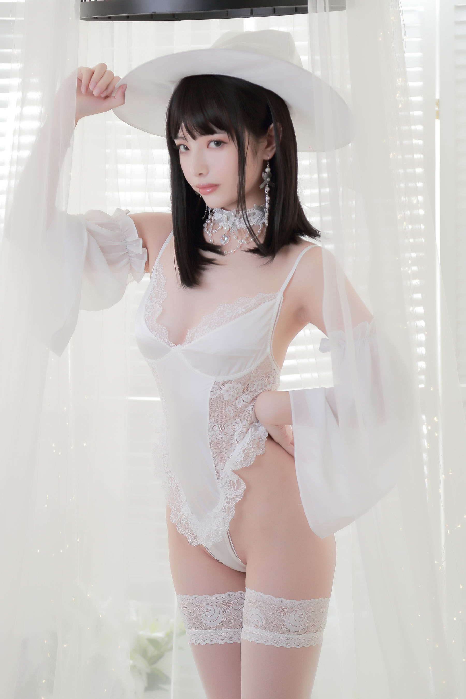 动漫博主雯妹 白女巫-图3