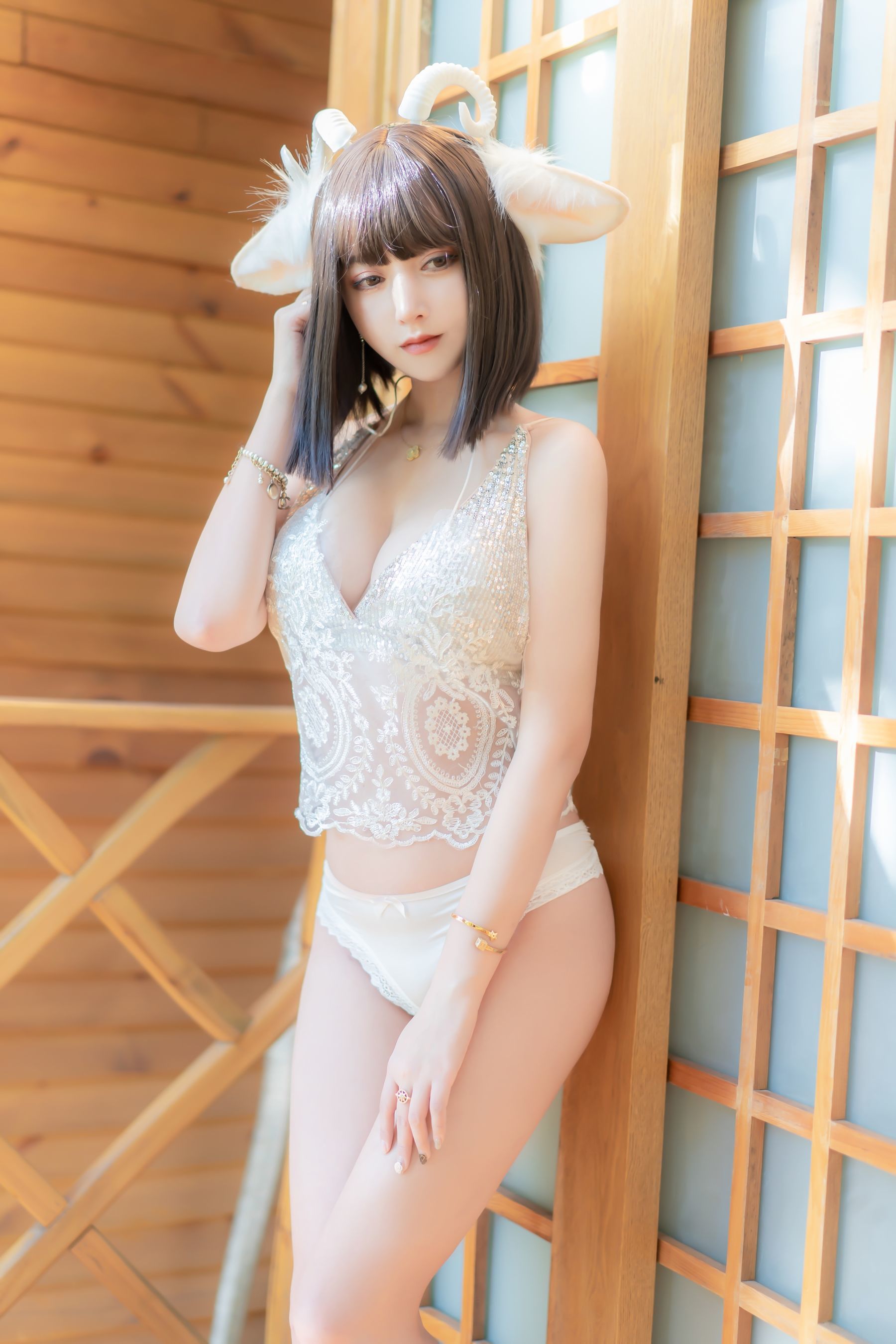 斗鱼米线线sama写真 喵小羊-图9