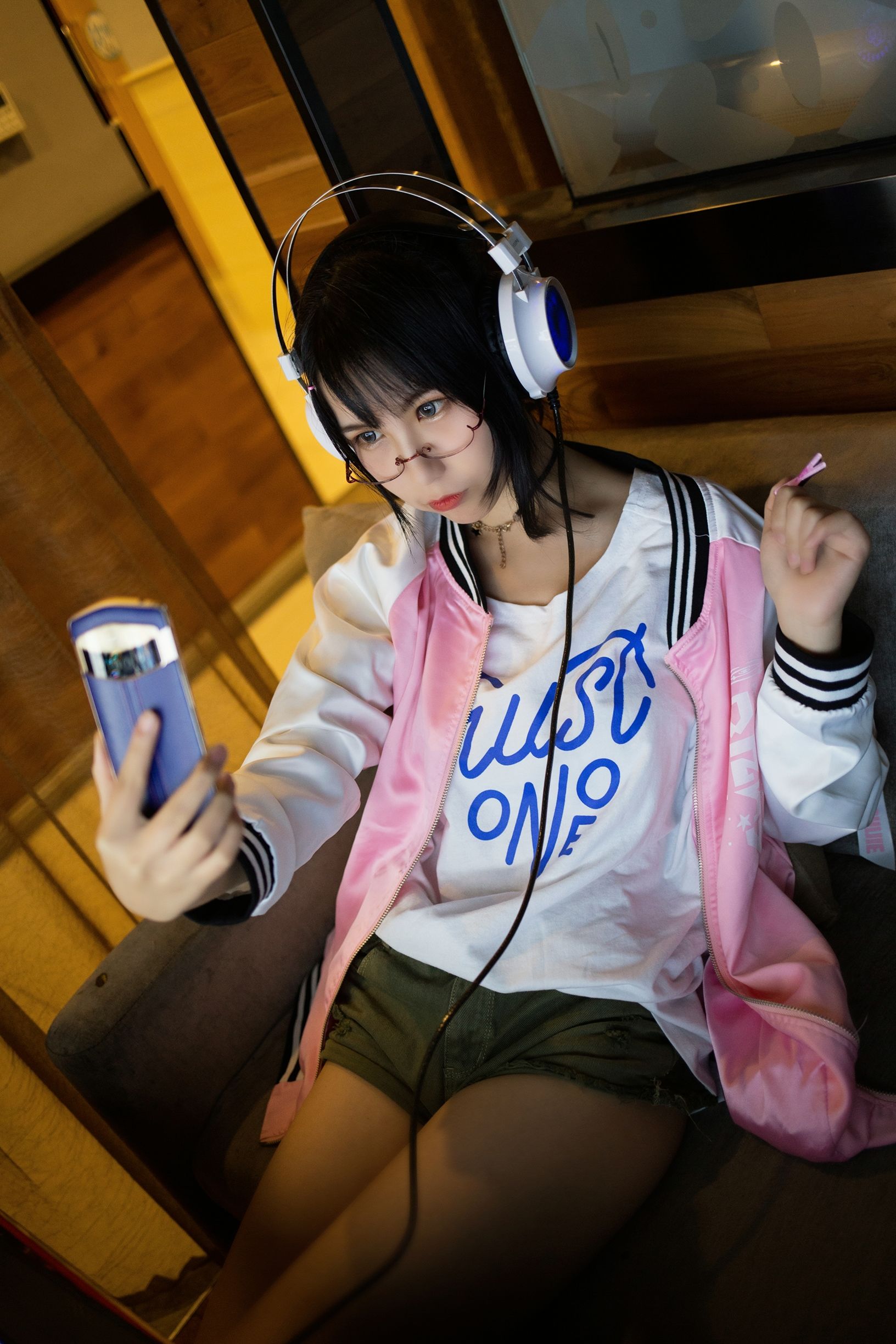 COSER美女逐月su 网吧历险记-图15