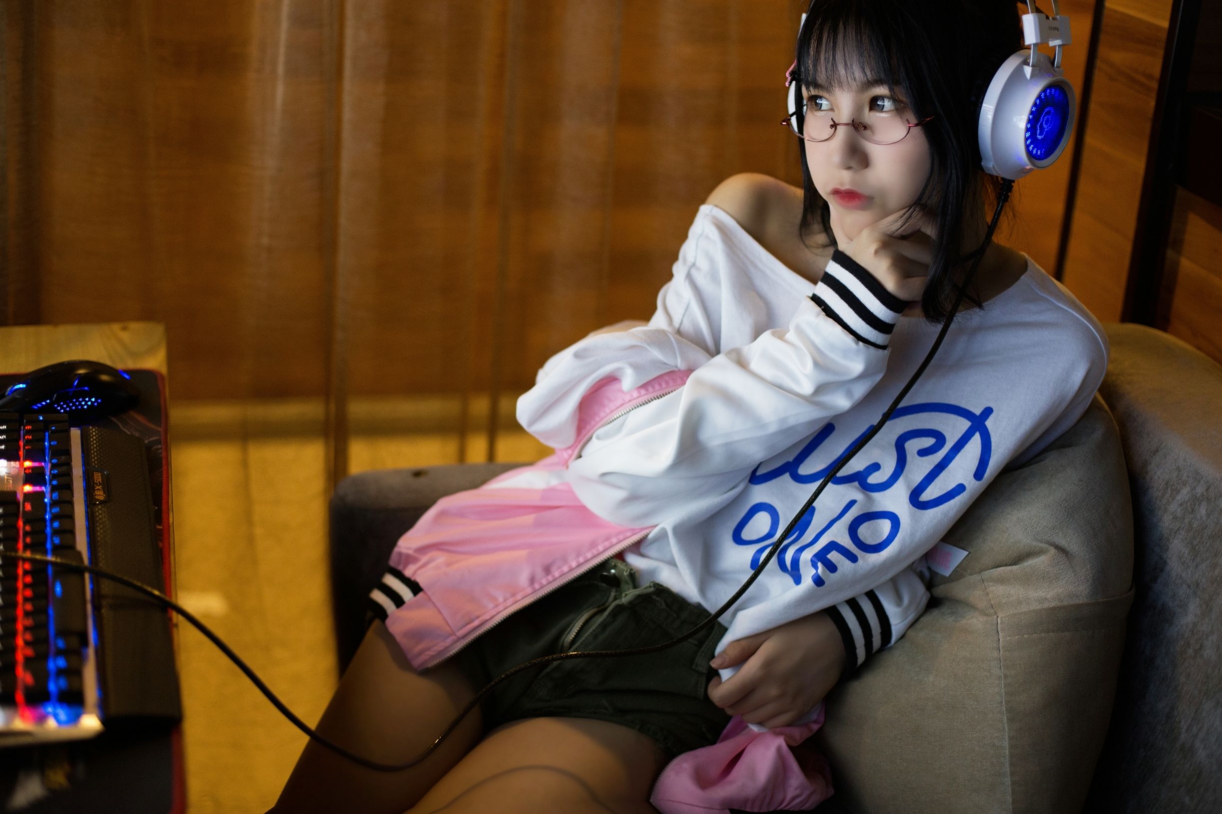 COSER美女逐月su 网吧历险记-图19