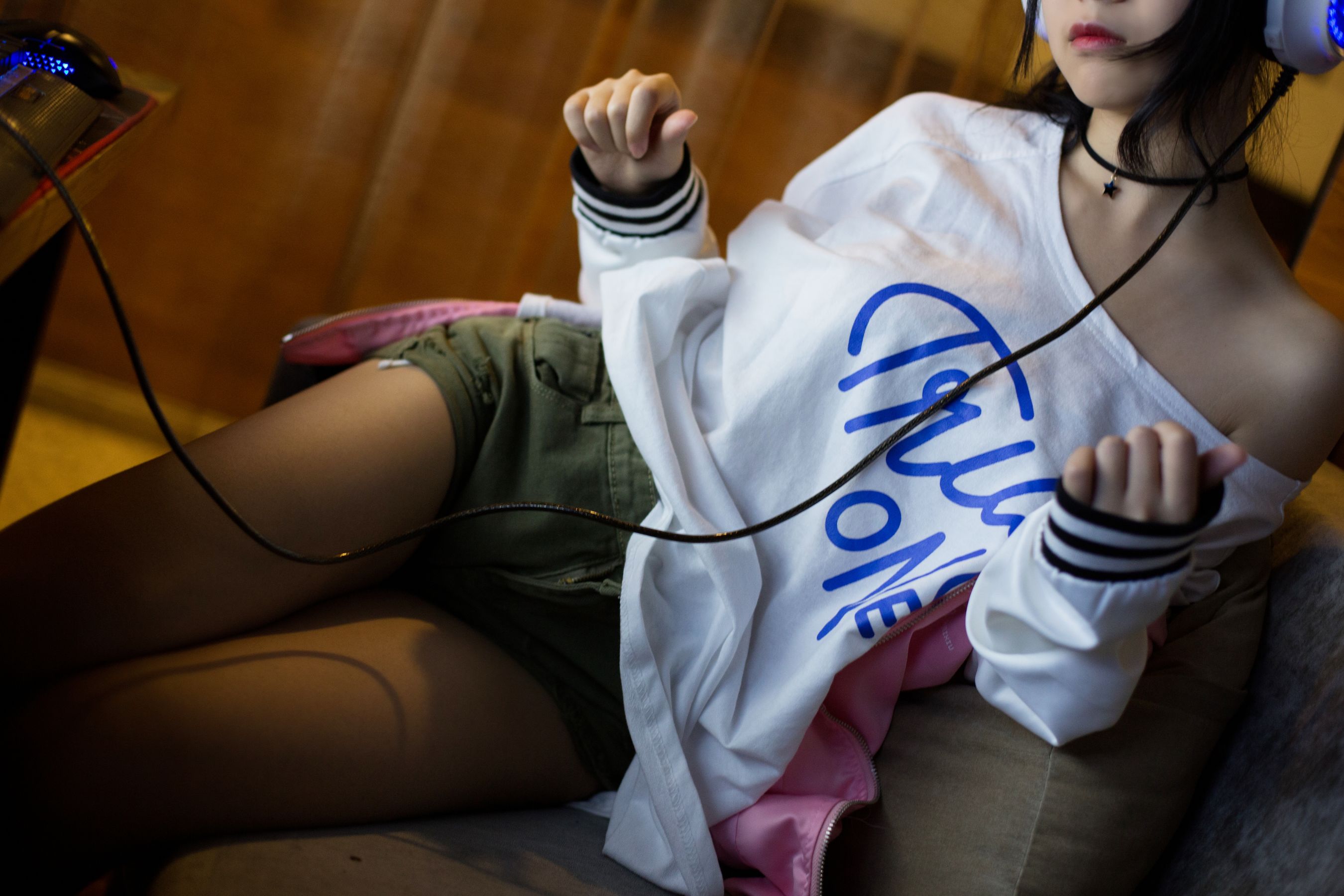 COSER美女逐月su 网吧历险记-图3