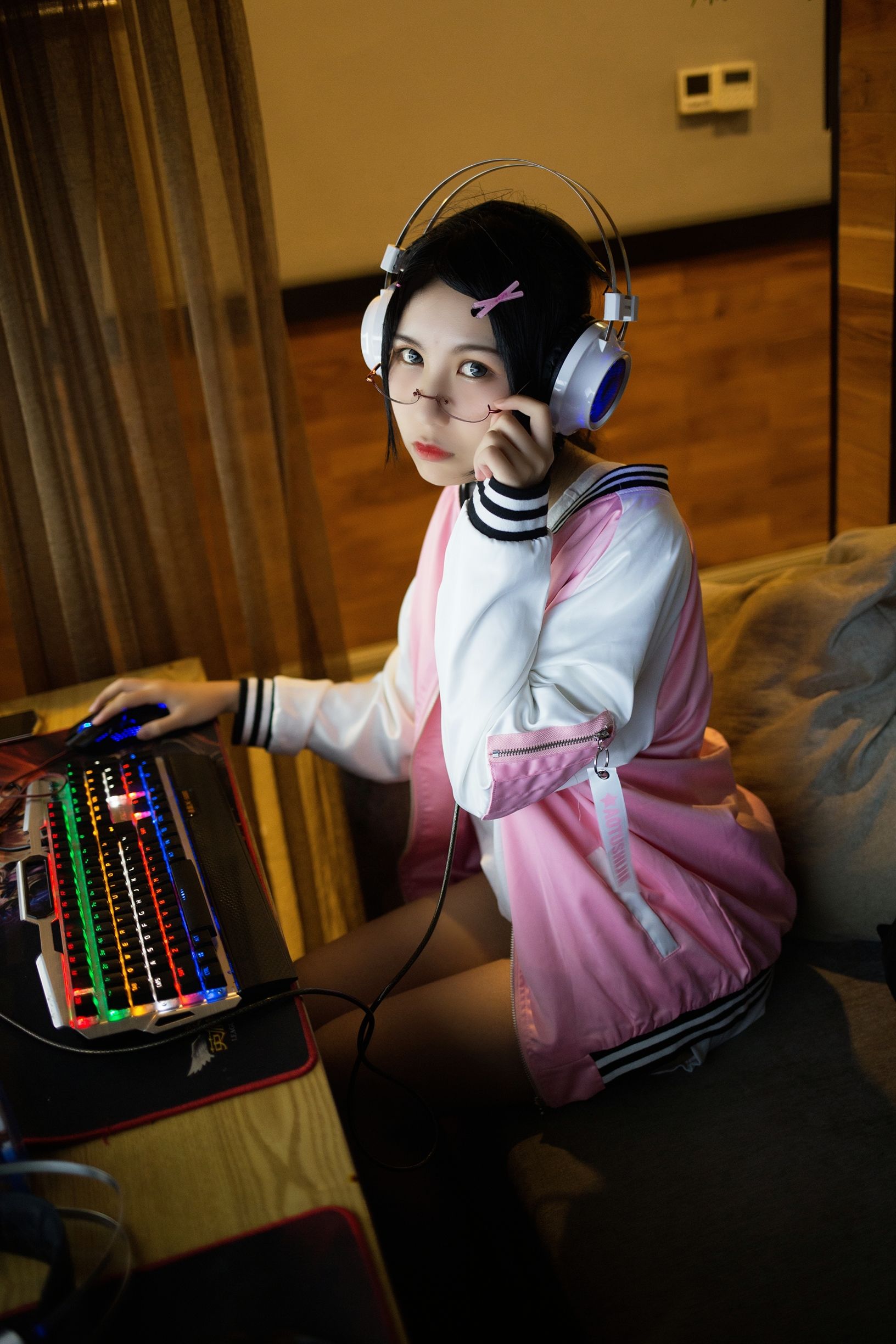 COSER美女逐月su 网吧历险记-图8