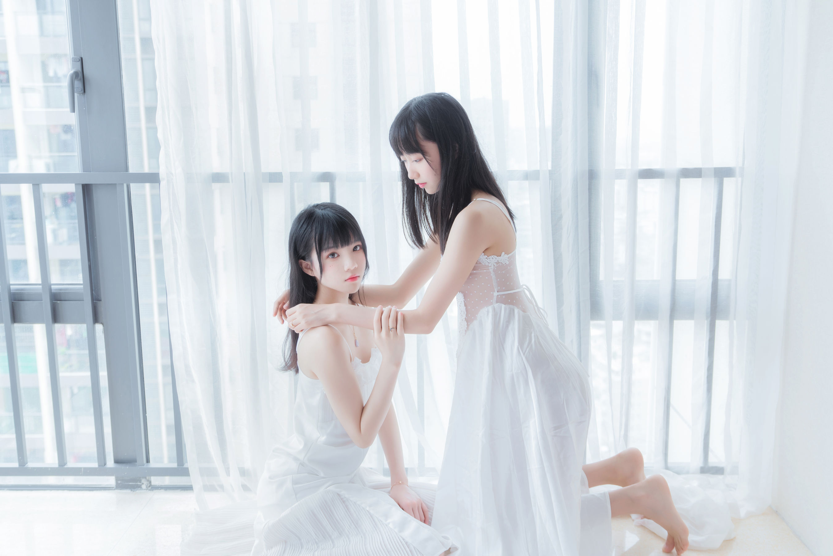 萌系小姐姐木绵绵OwO&桜桃喵 朝(白裙×白裙)-图0