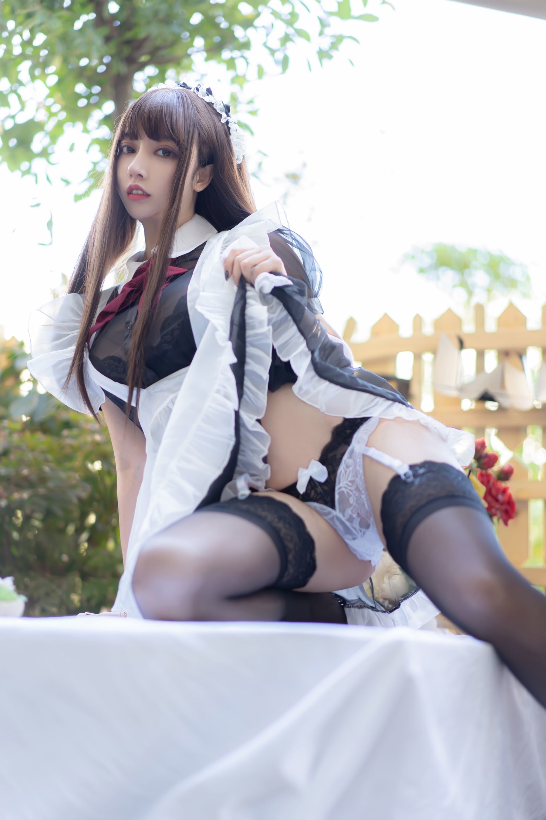 斗鱼米线线sama写真 透明女仆-图1