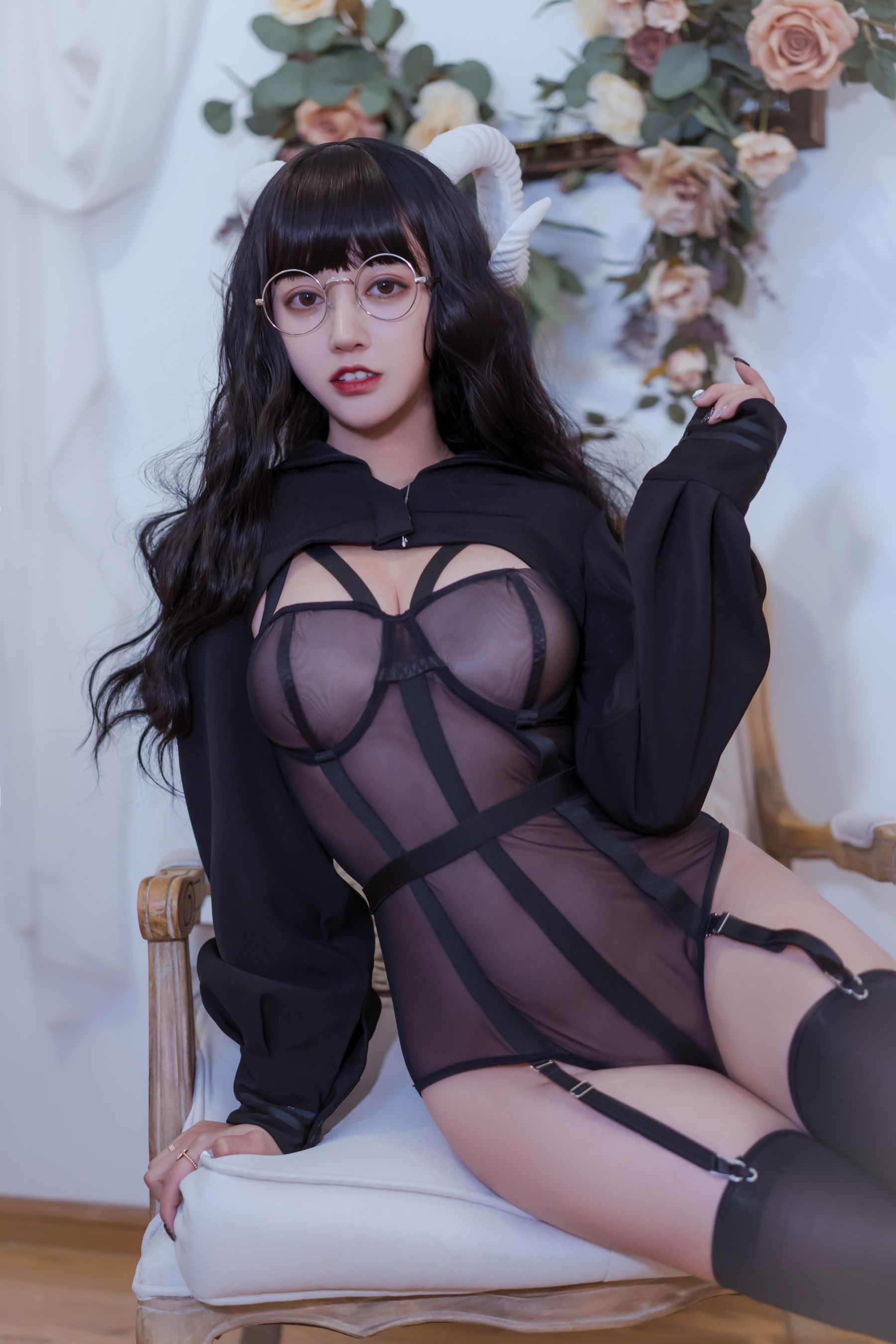 斗鱼米线线sama写真 魔鬼-图19