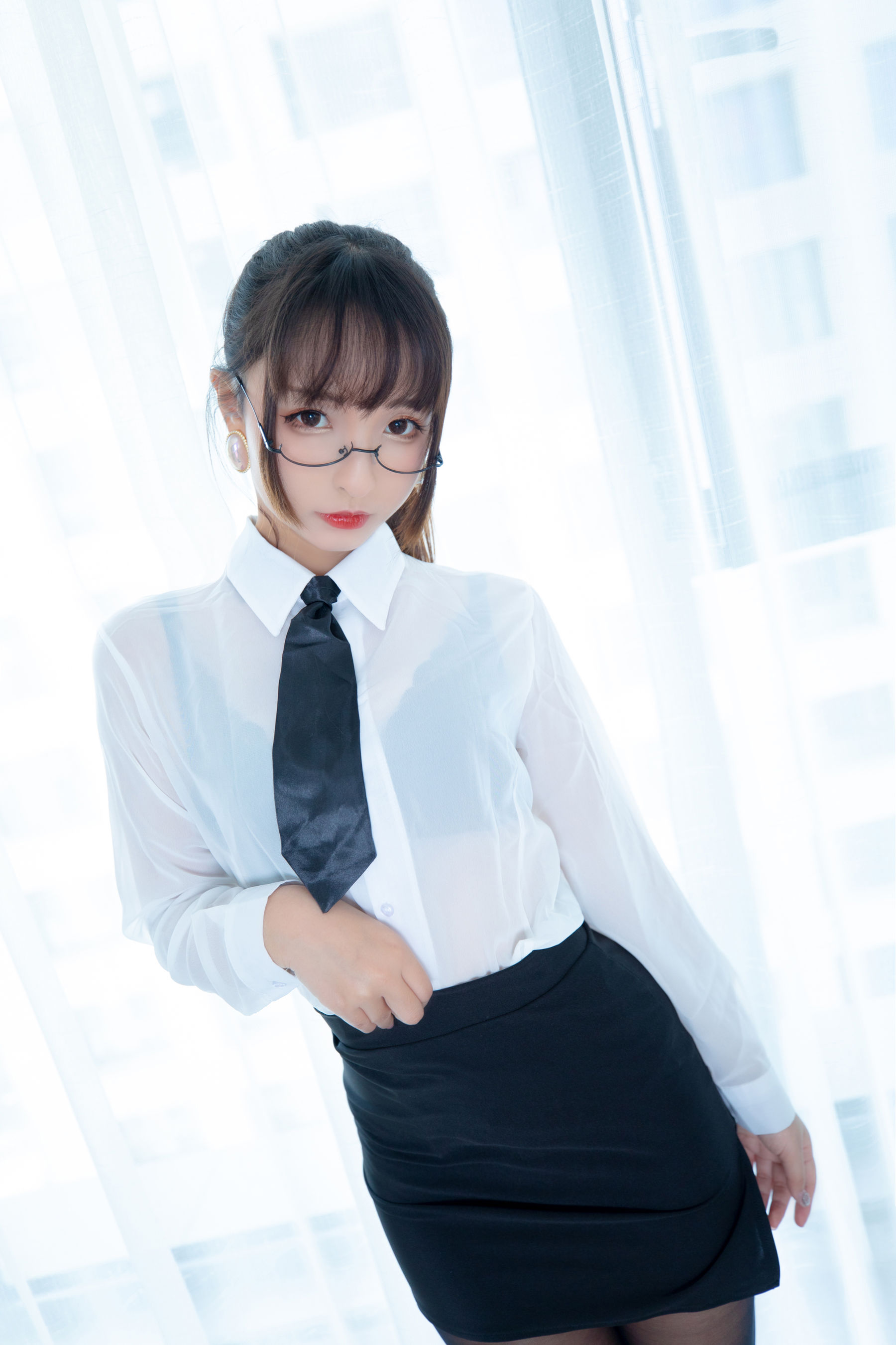 萝莉神楽板真冬 ホワイトオフィス-图1