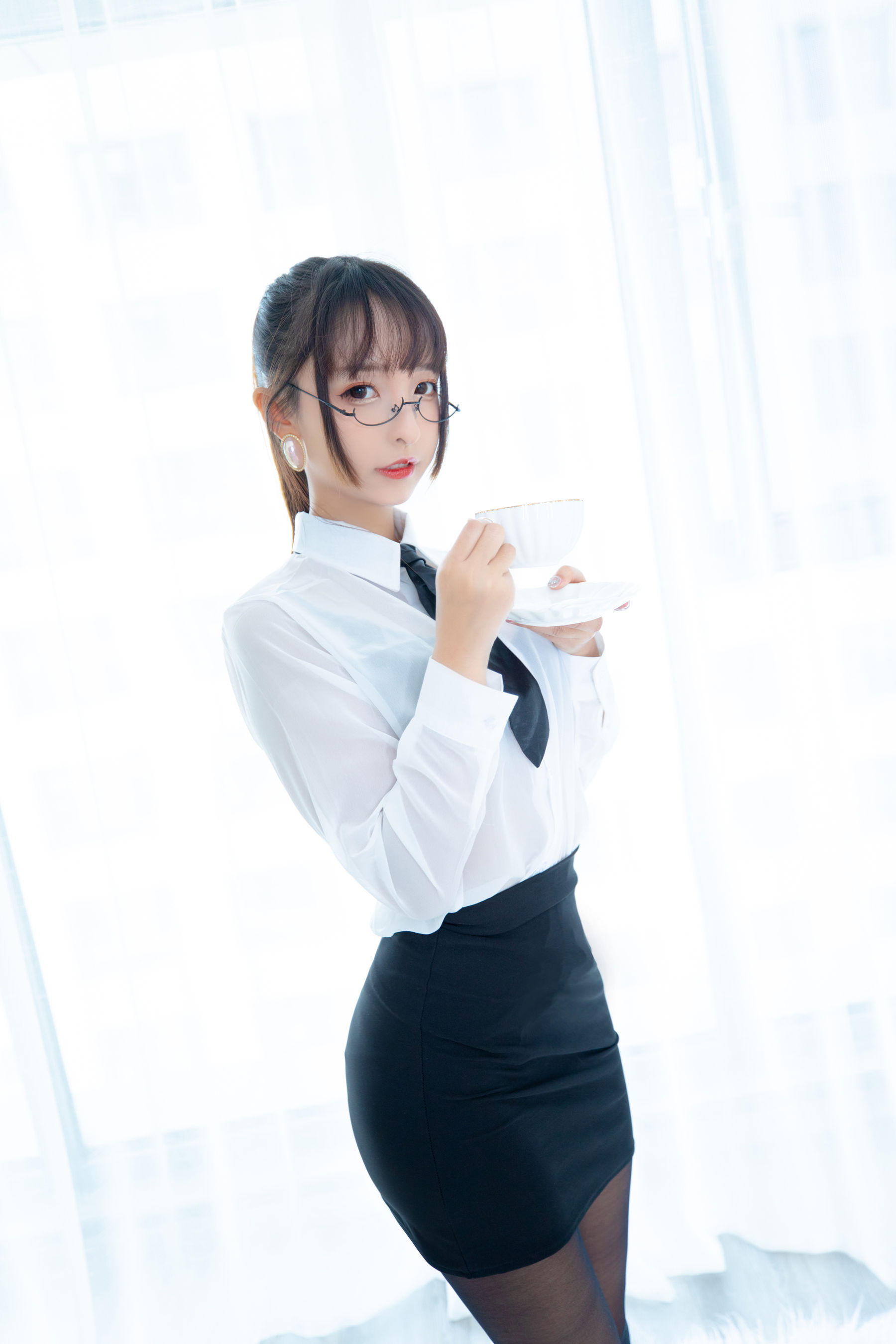 萝莉神楽板真冬 ホワイトオフィス-图2