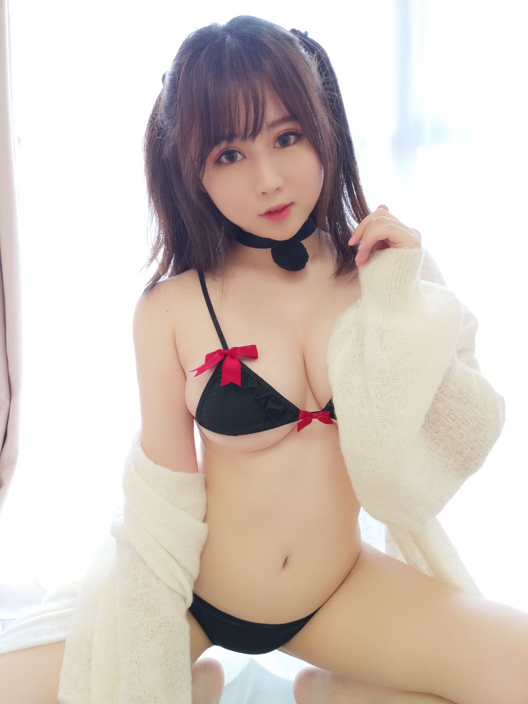 蜜桃少女是依酱呀 黑色情趣内衣-图6