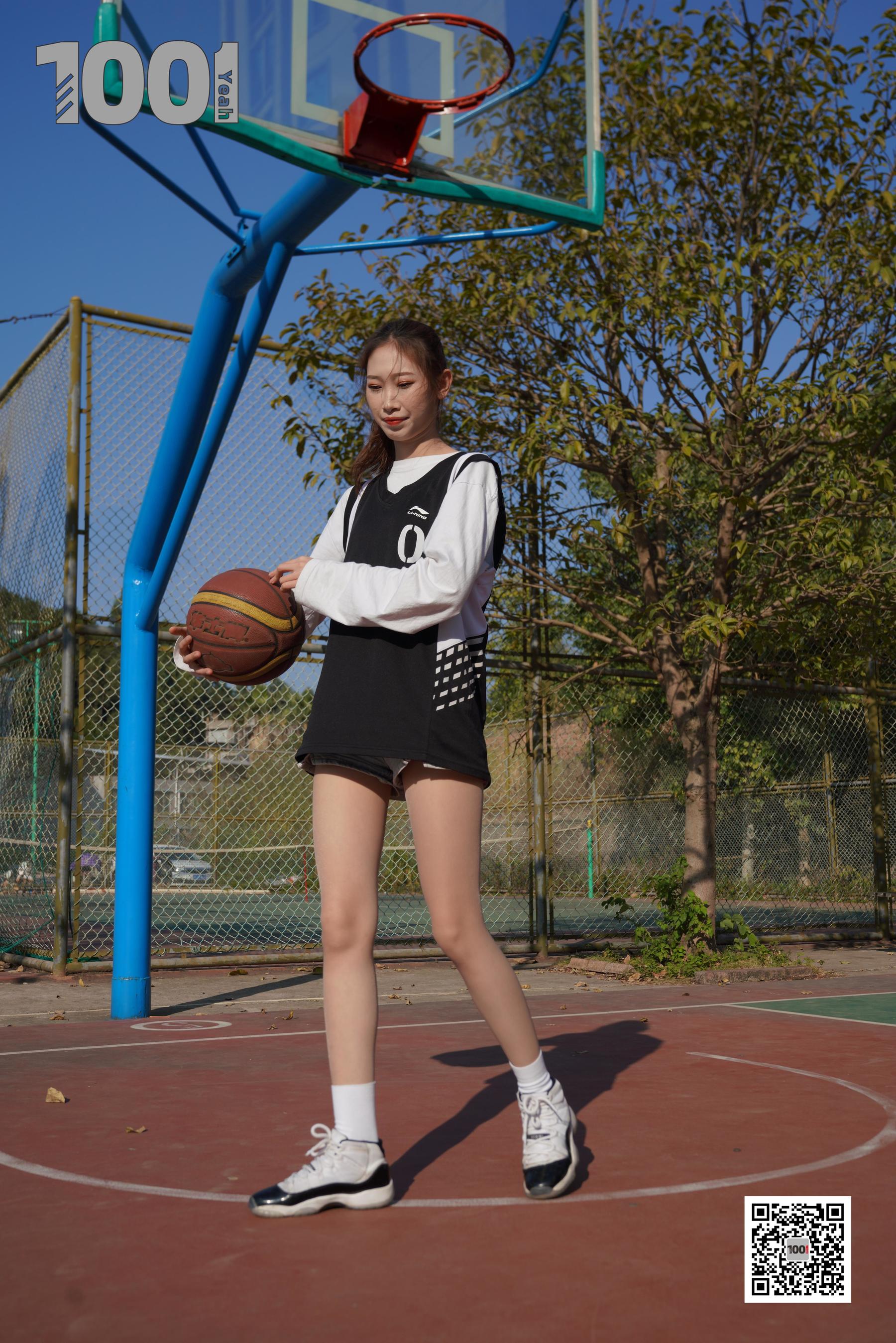 模特：草莓《陪女朋友打篮球3》-图7