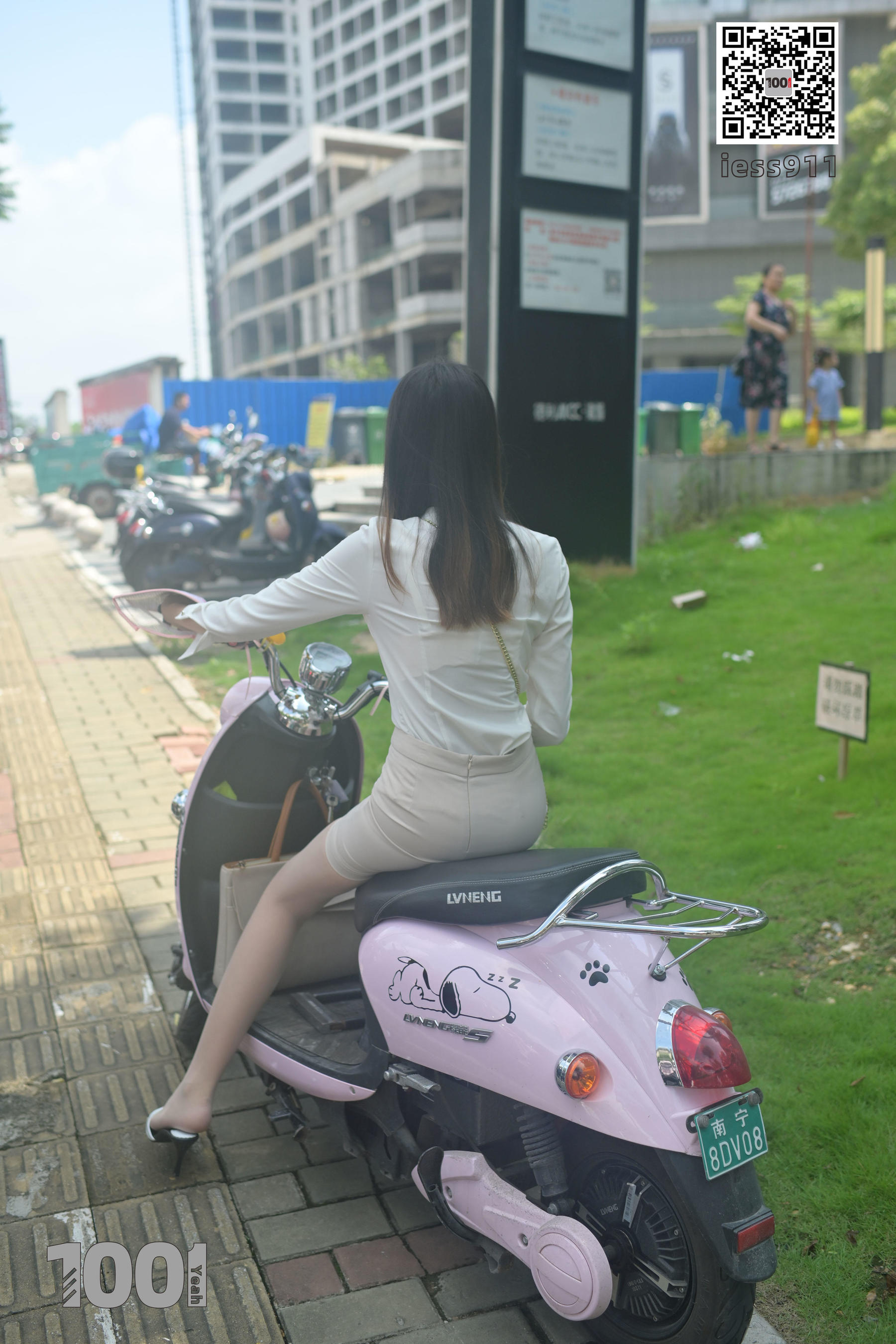 《骑电瓶车1》-图36